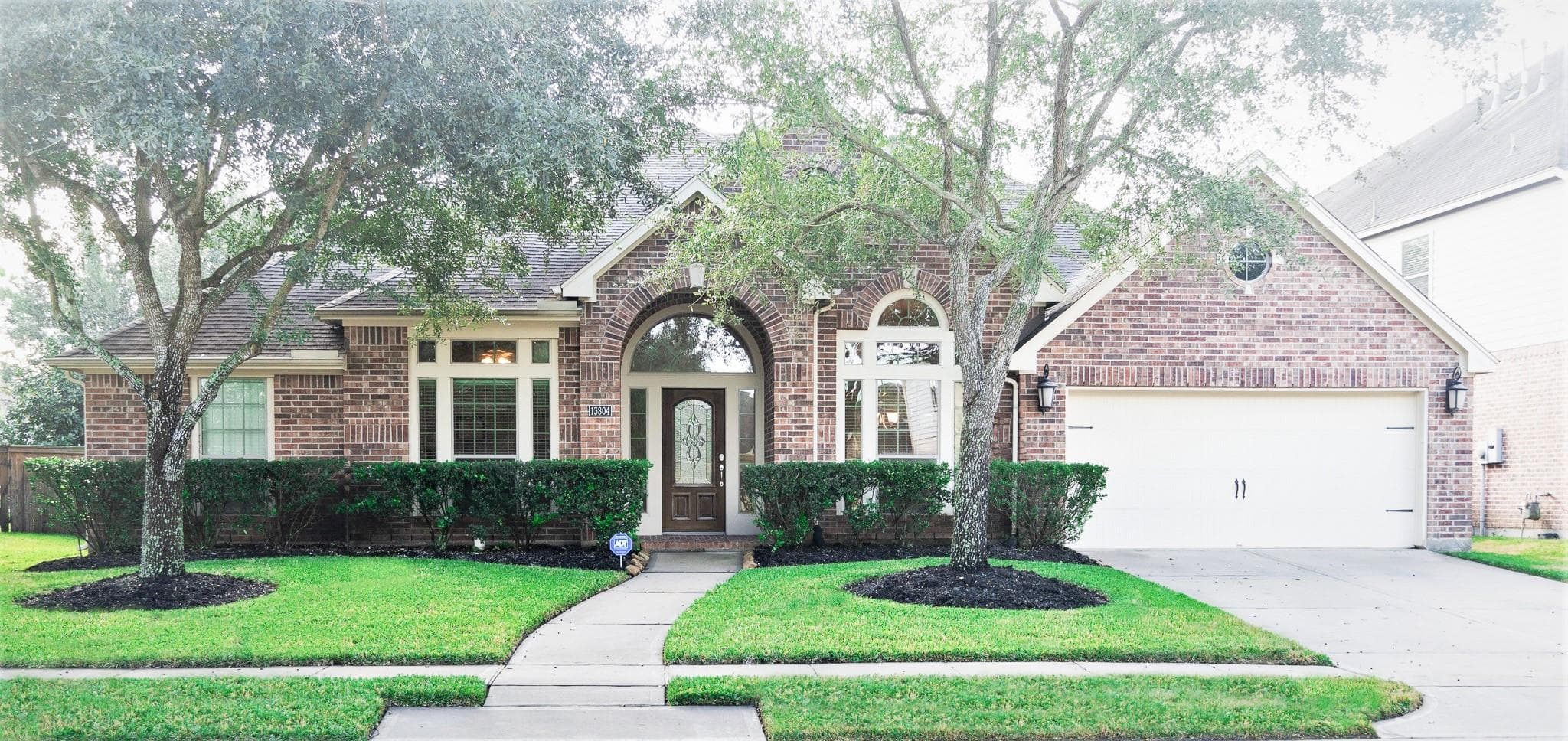 13804 Lakewater Drive