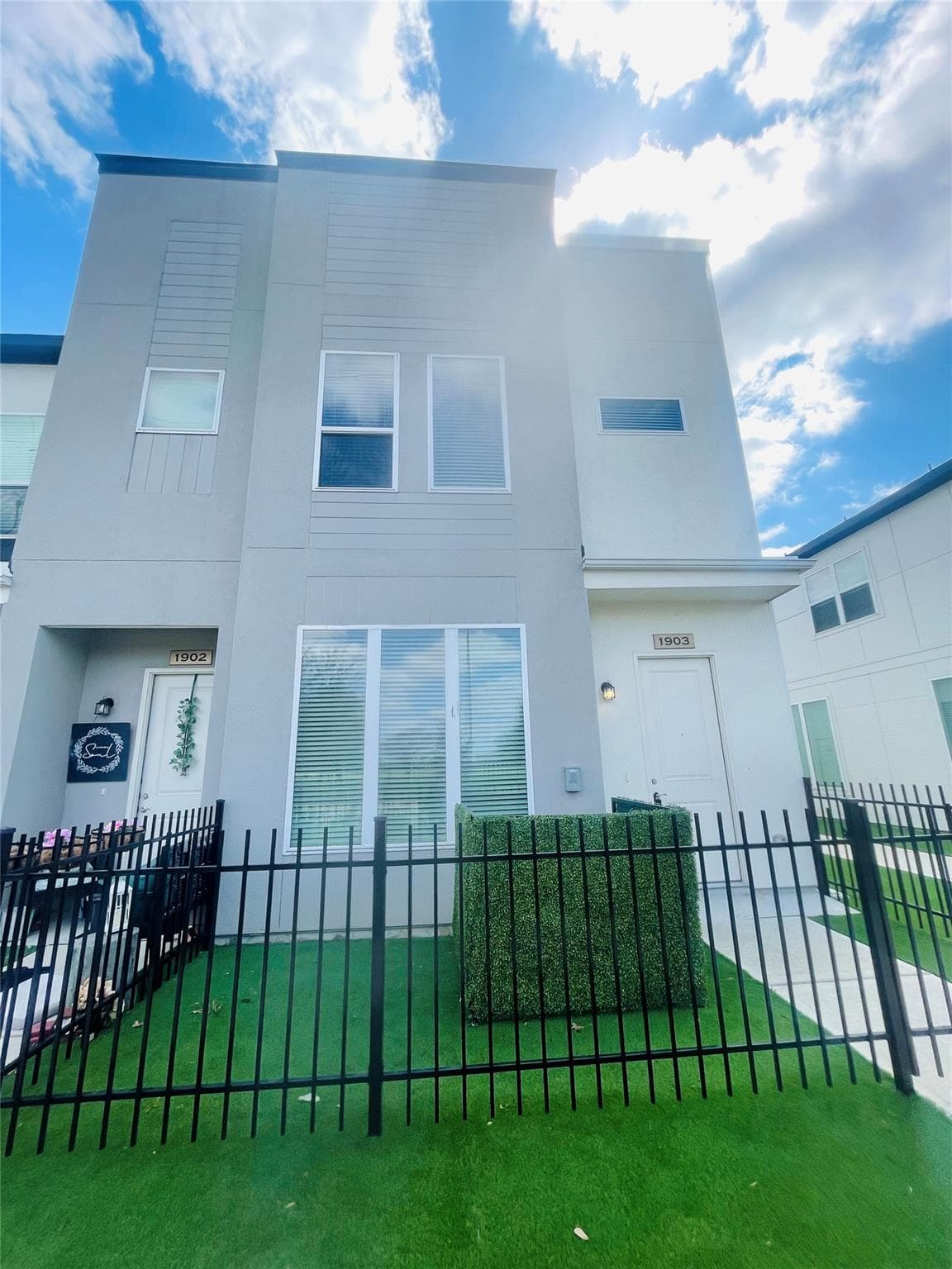 21455 Merchant's Way #103