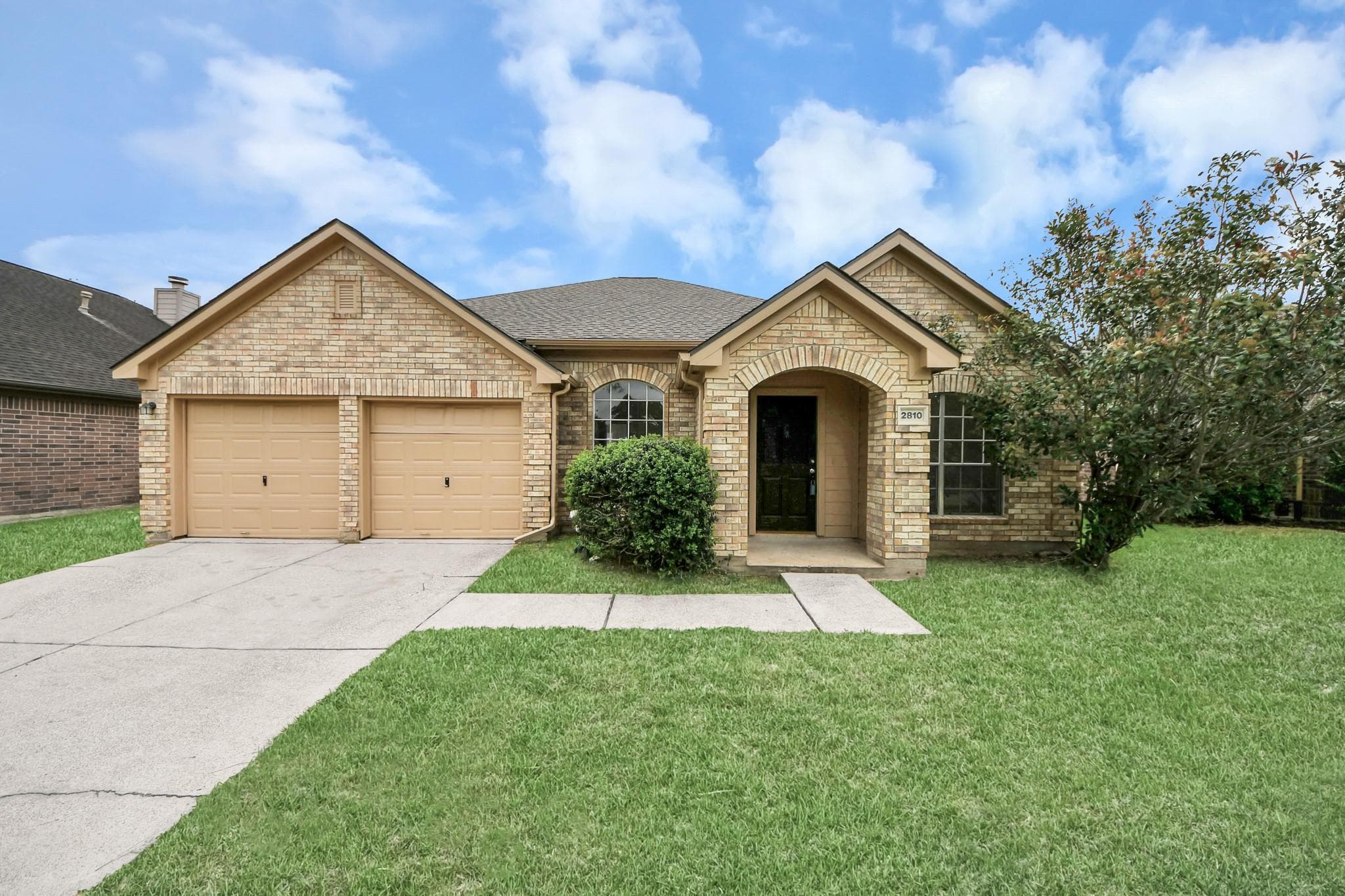 2810 Huntington Way
