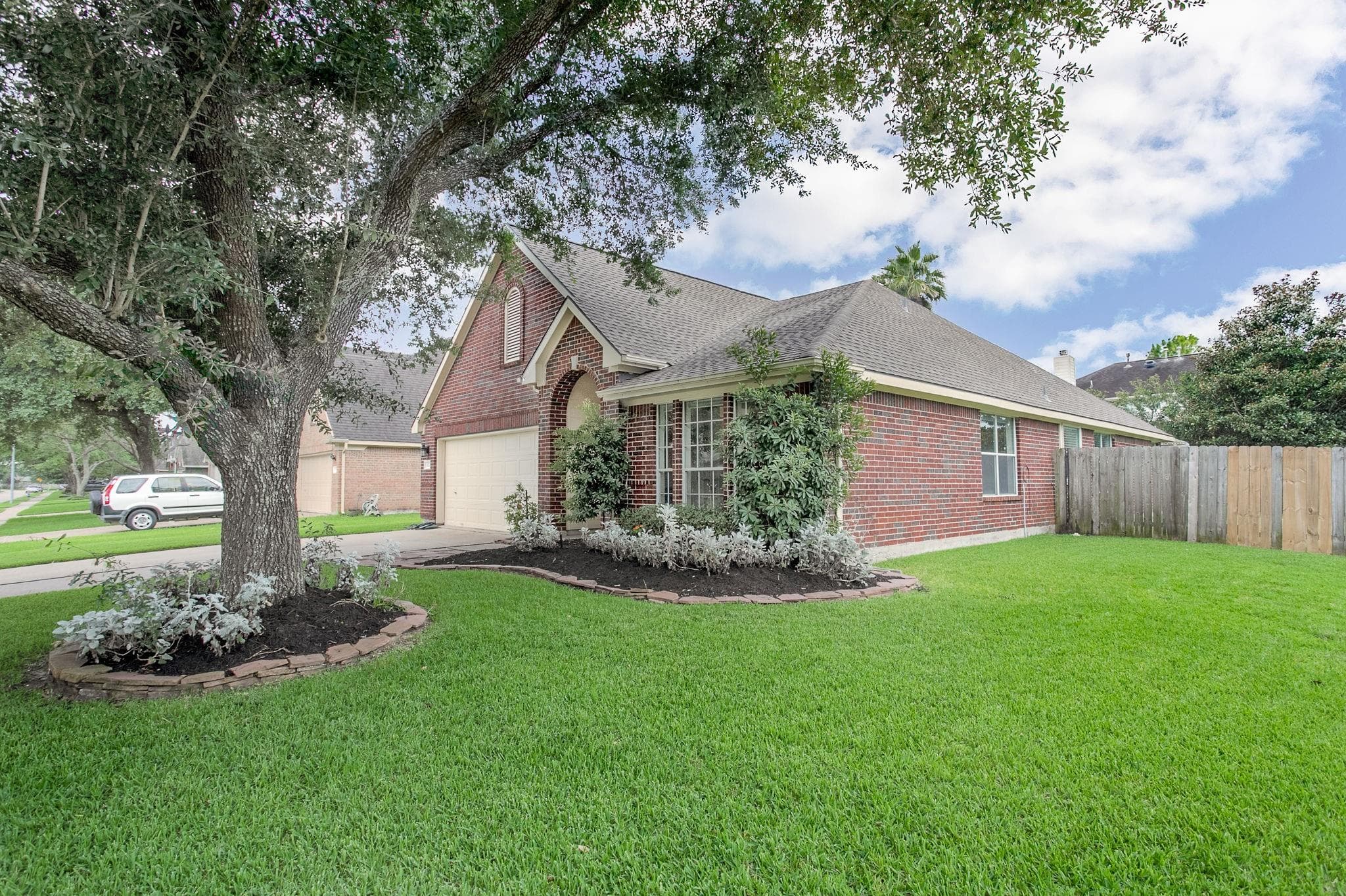 1828 Barretts Glen Drive