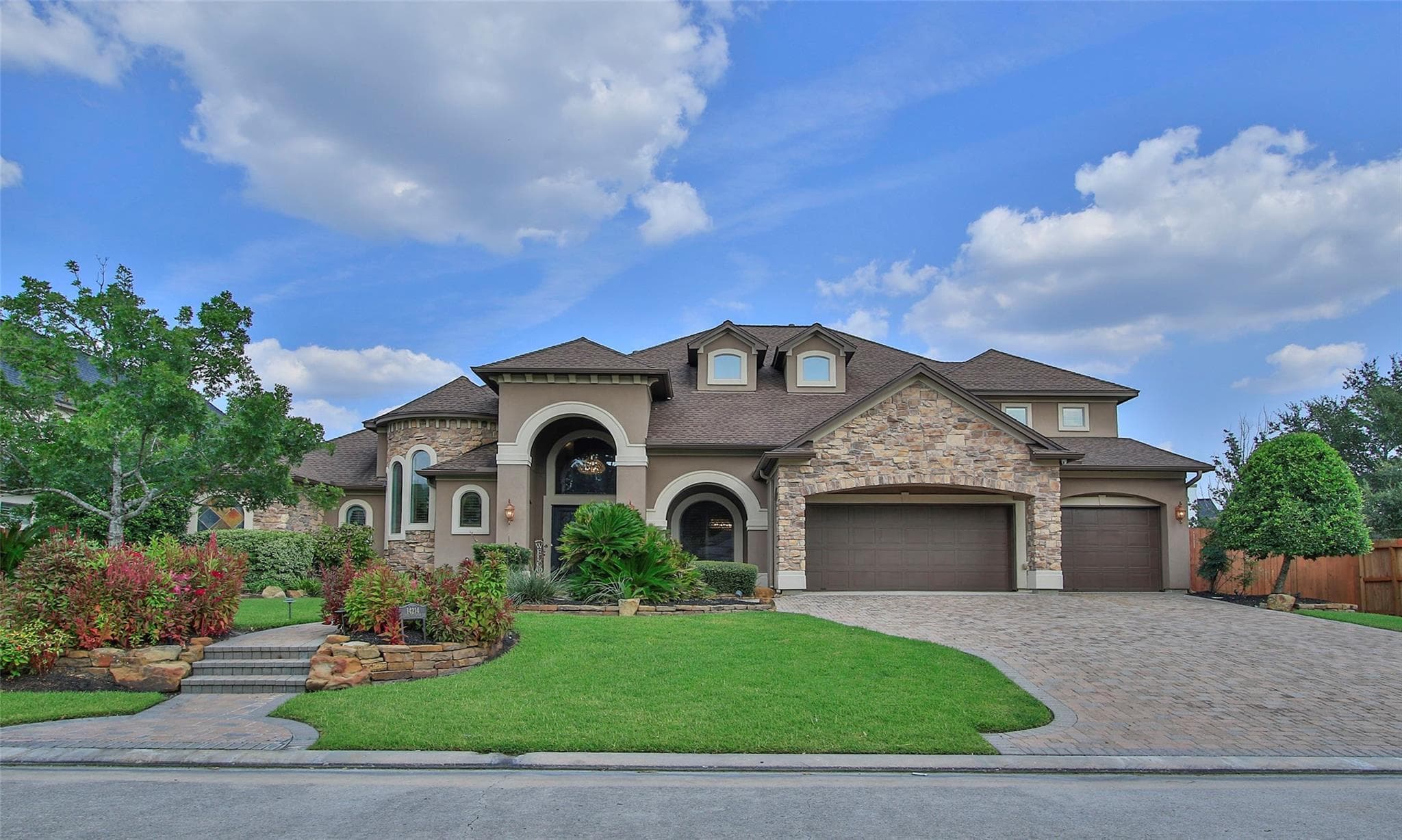 14214 Boerne Country Drive