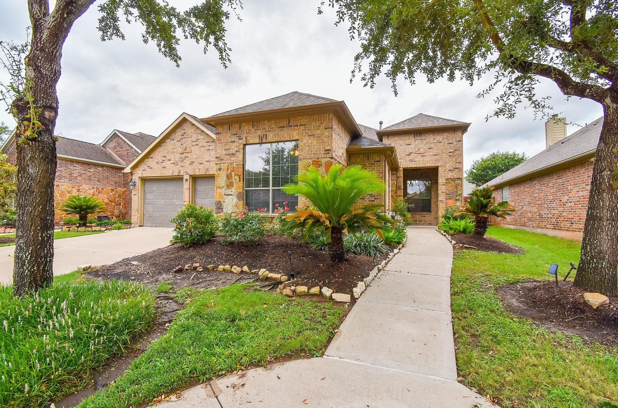 2214 Ascot Lane