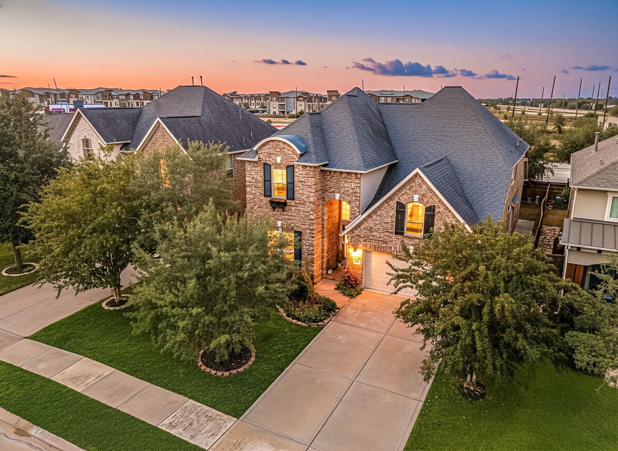 2714 Ember Pass Lane
