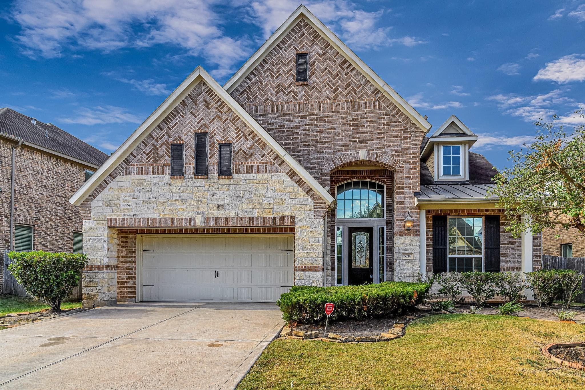 6718 Miller Shadow Lane