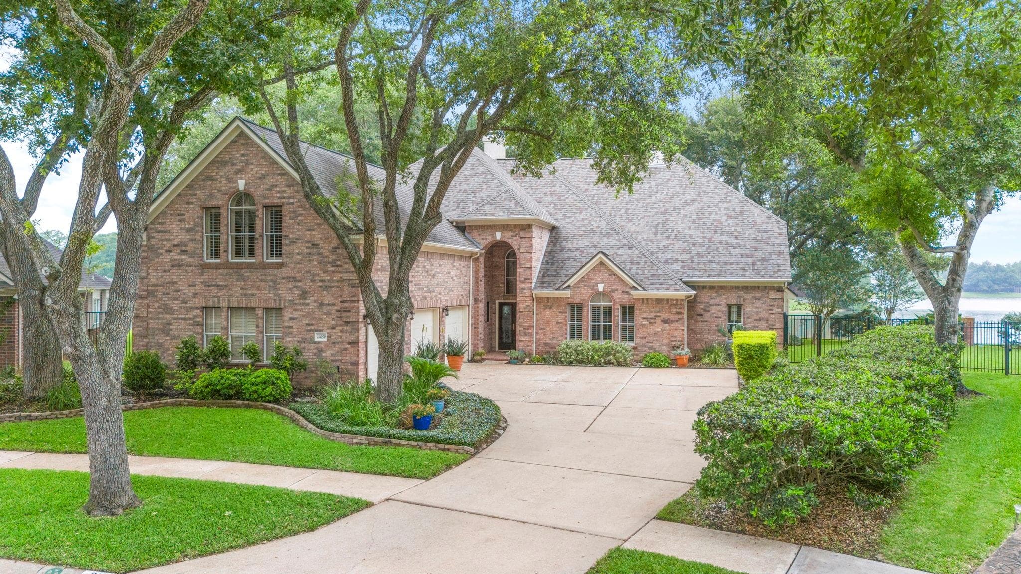 39 Rippling Creek Drive