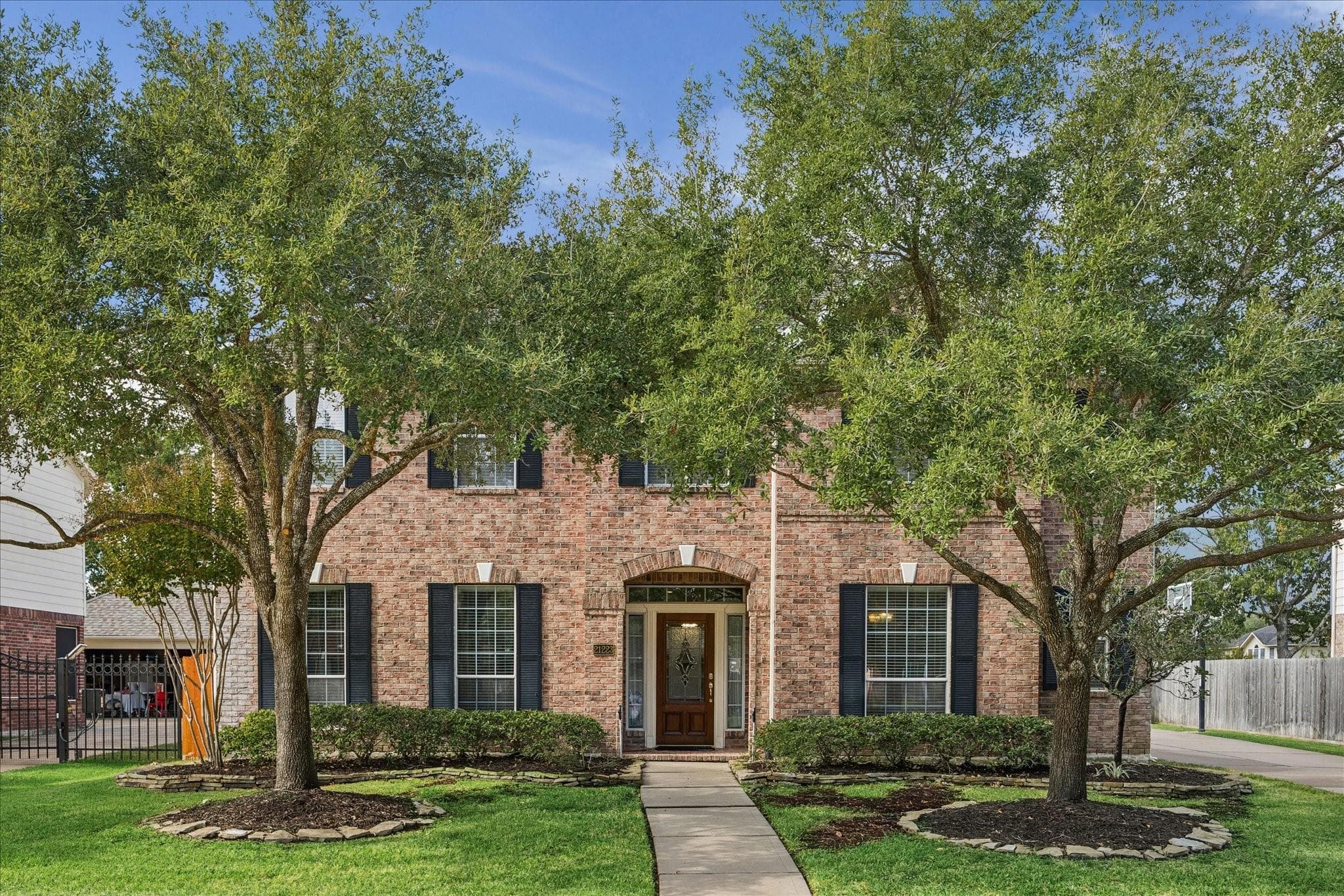 21223 Heartwood Oak Trail