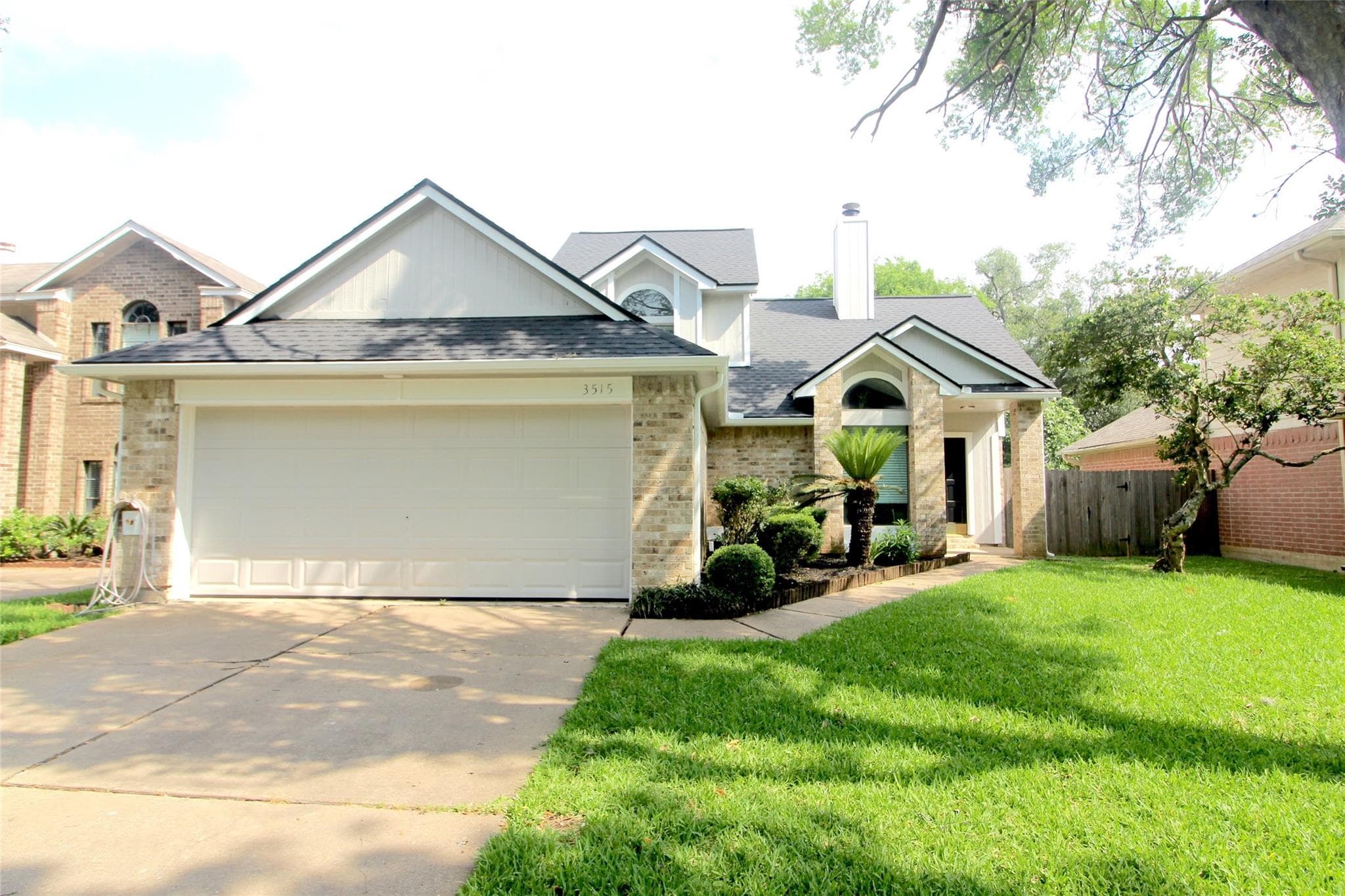 3515 Woodmere Lane