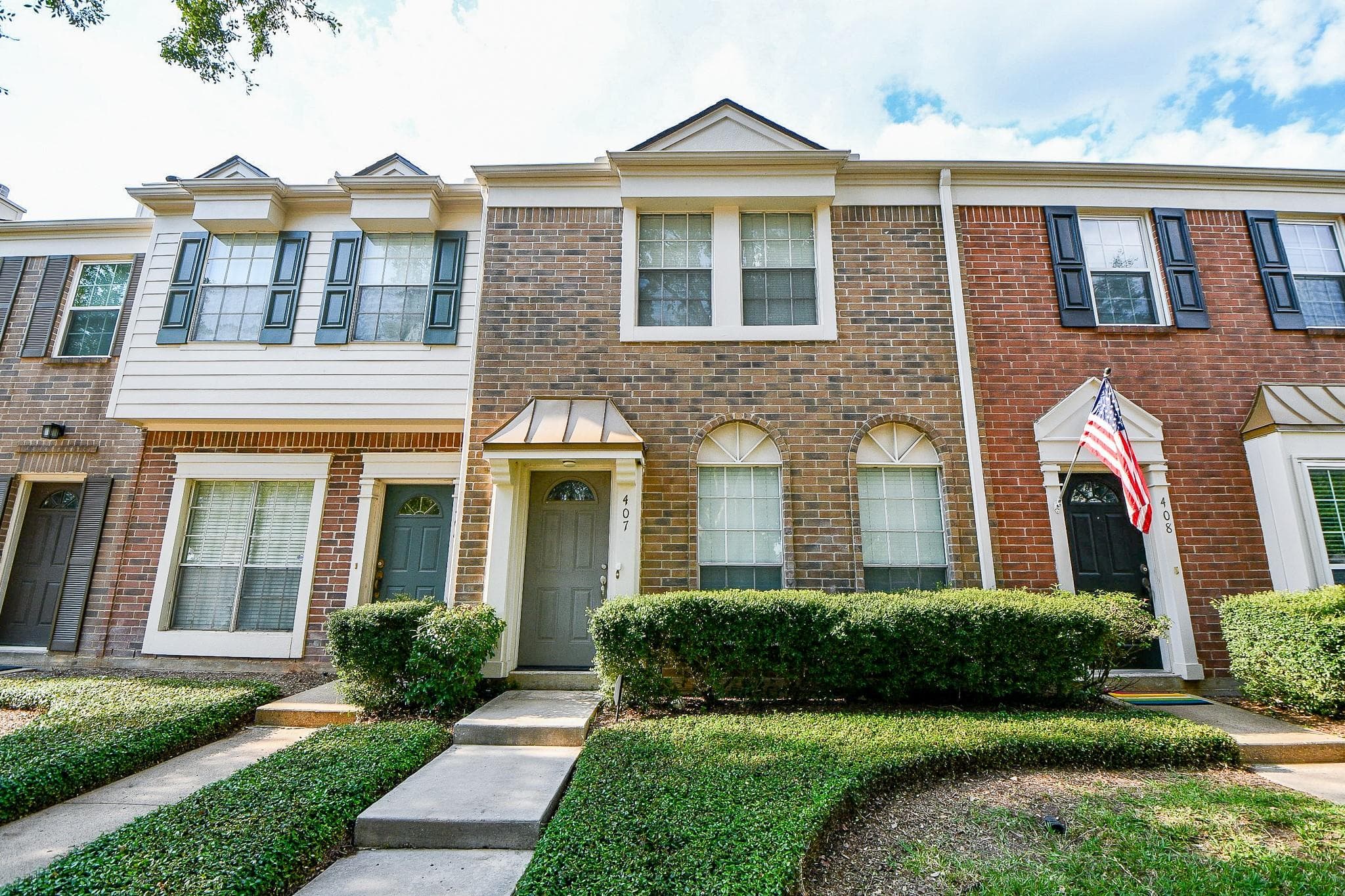 2930 Grants Lake Boulevard #407