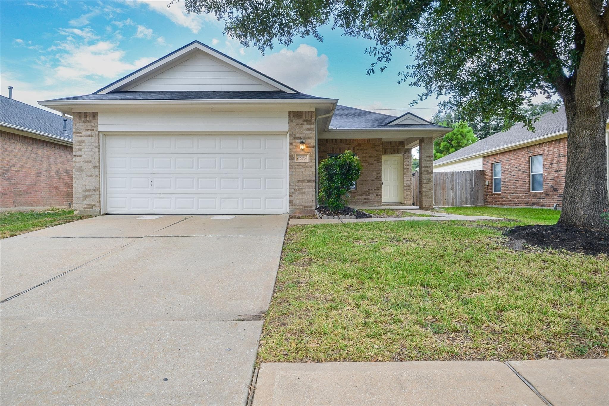 6627 Stonecross Creek Lane