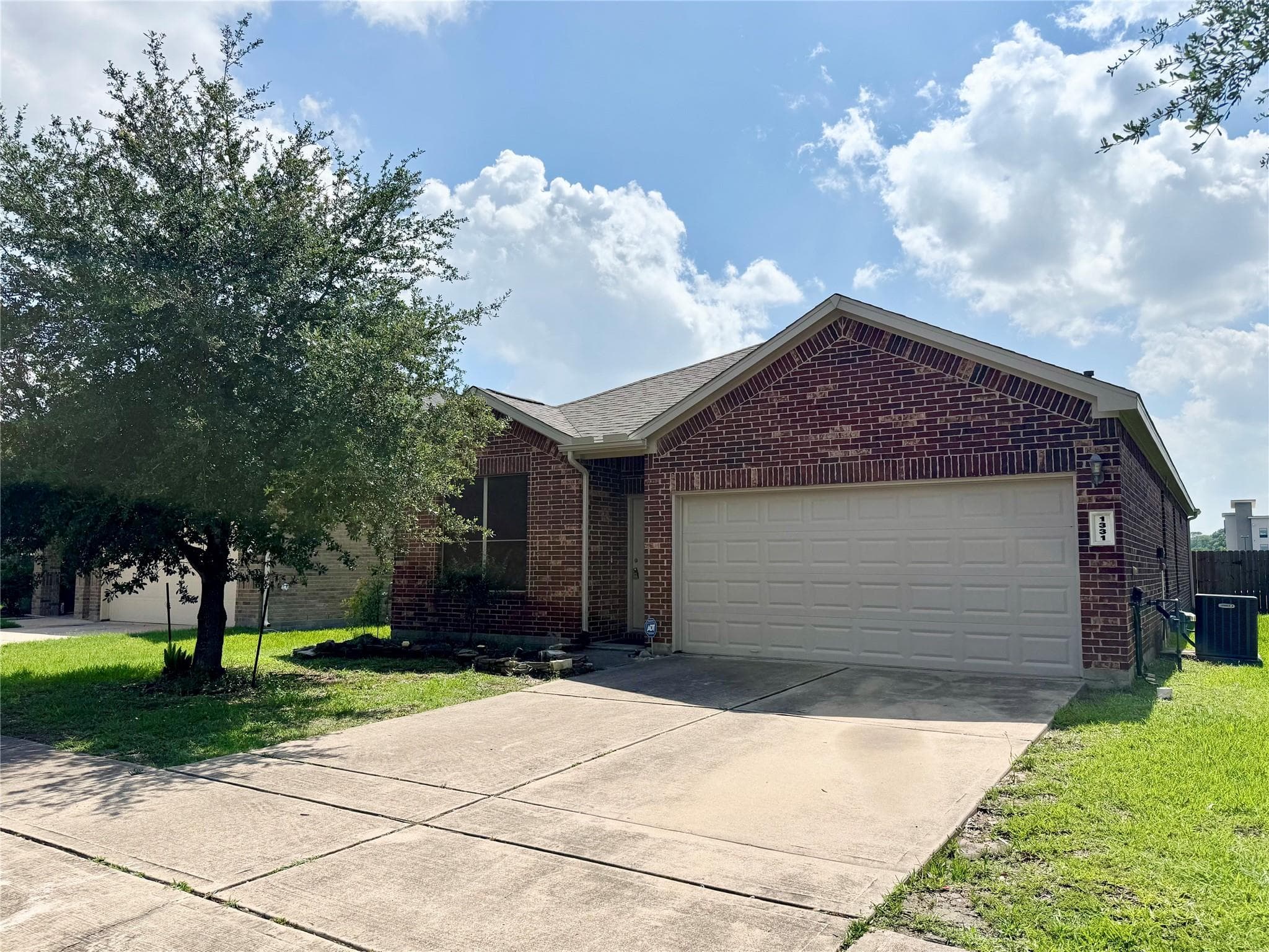 1331 S Maple Drive