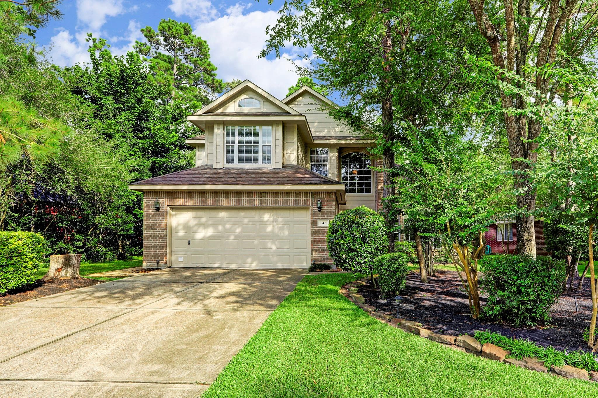 147 N Willow Point Circle