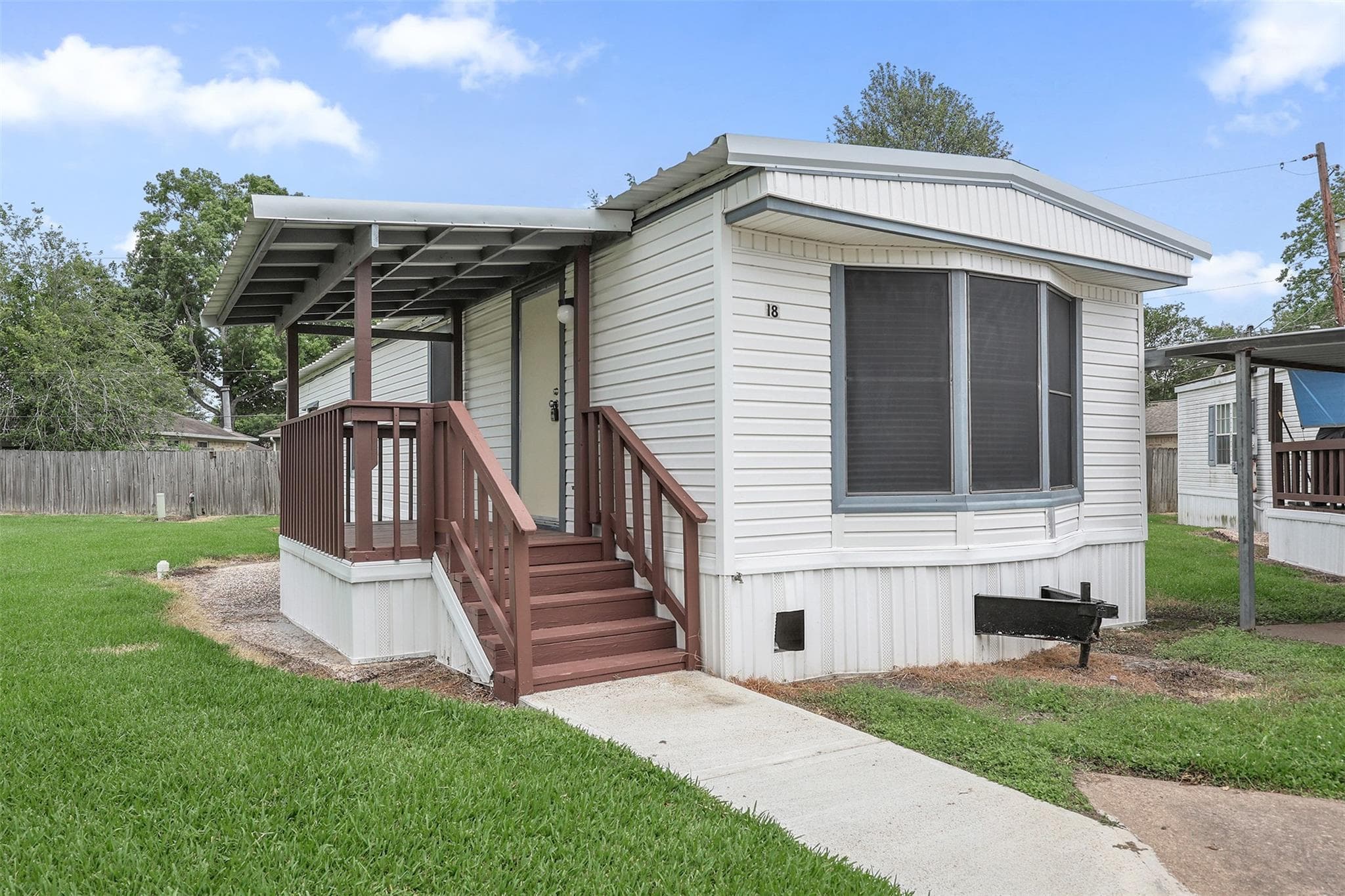 2222 N Austin Avenue #18
