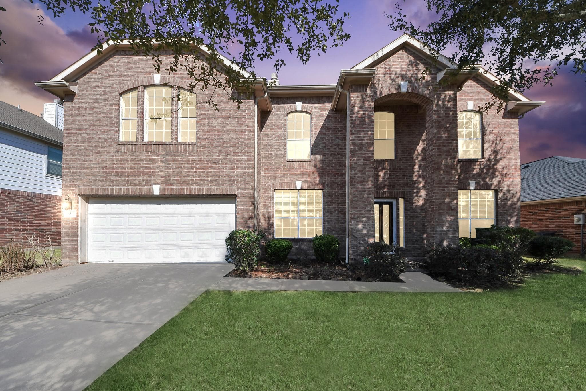 5519 Gatesprings Lane