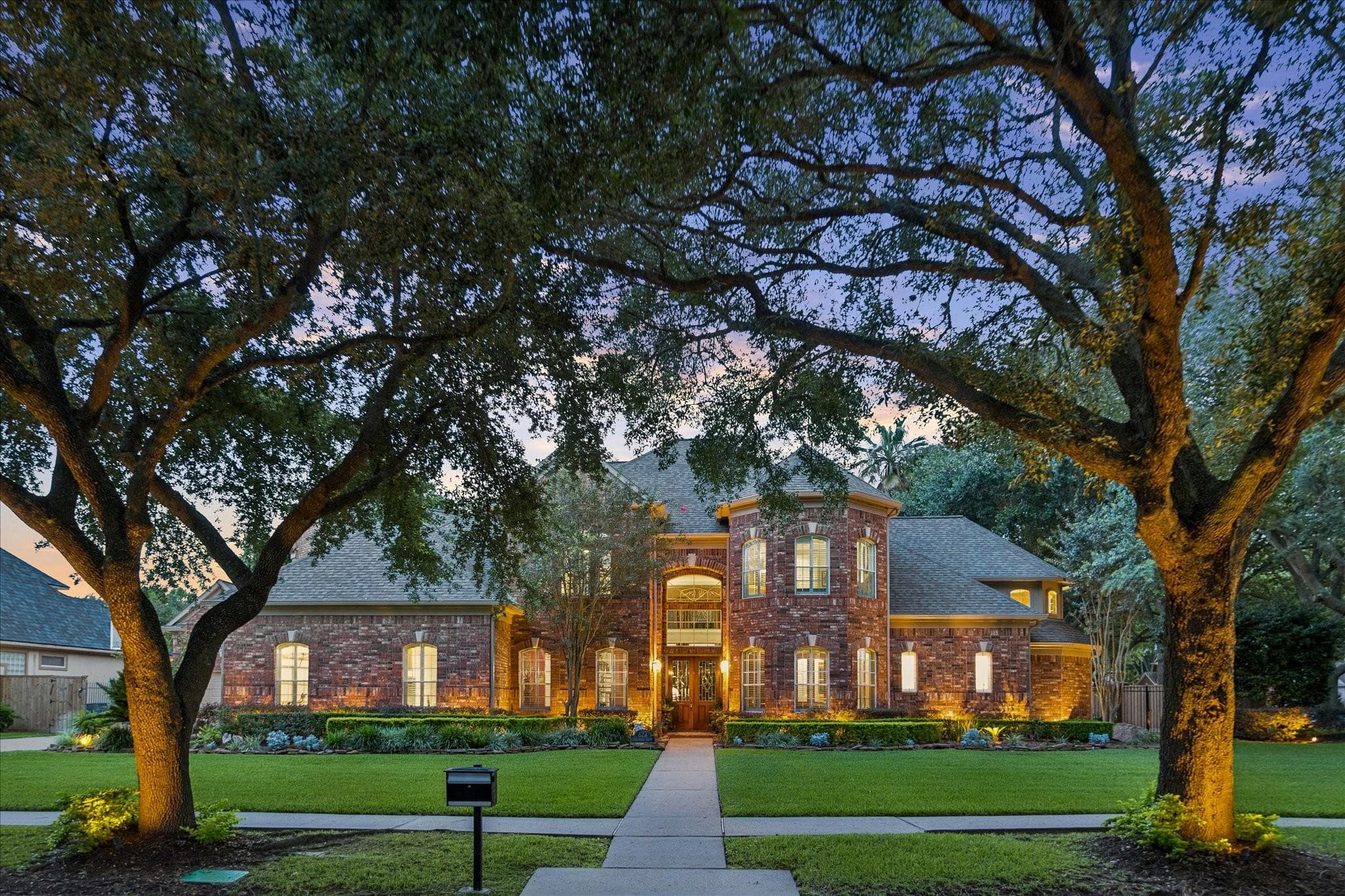624 Lakeshore Drive