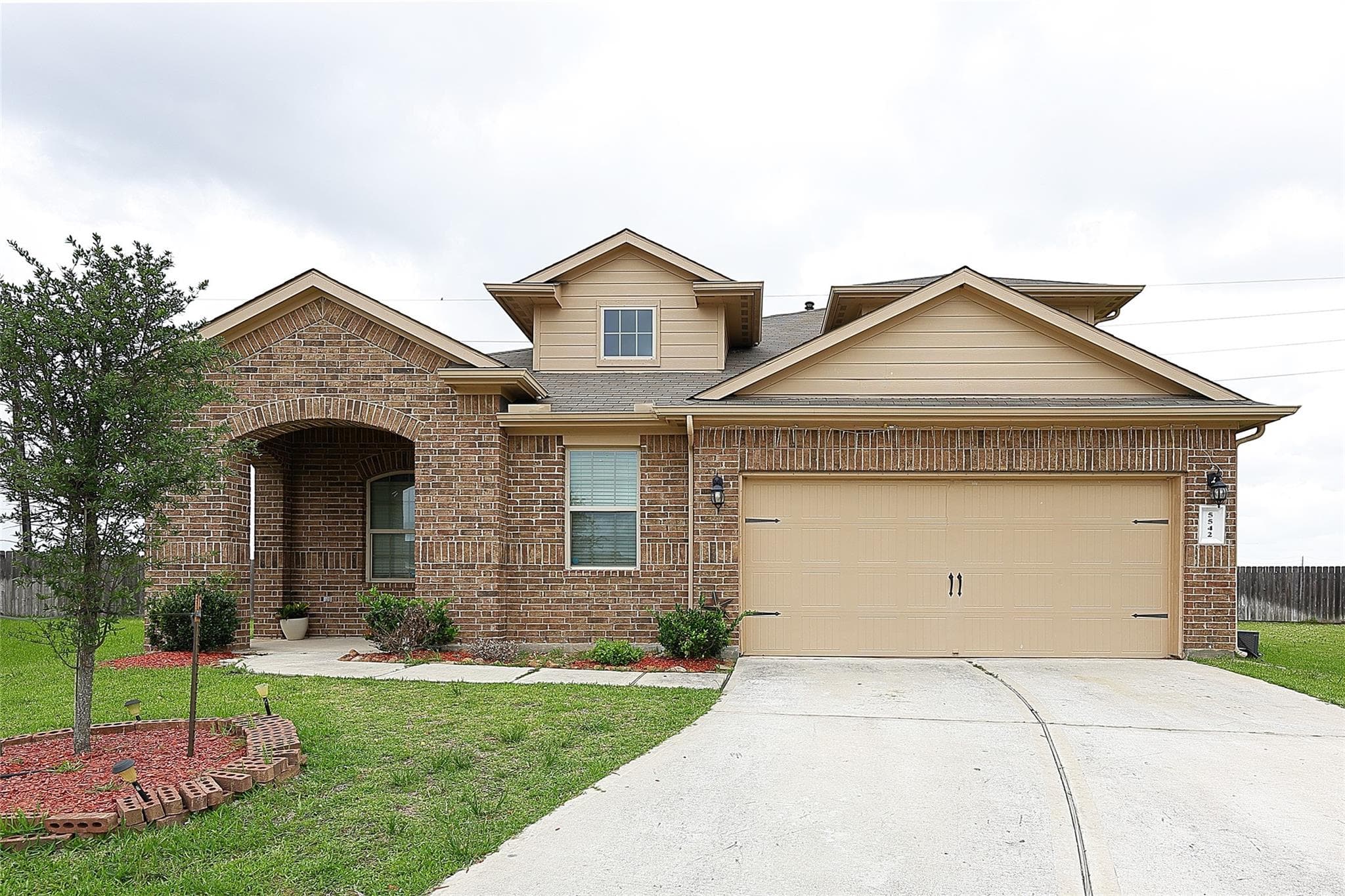 5542 Redwood Summit Lane