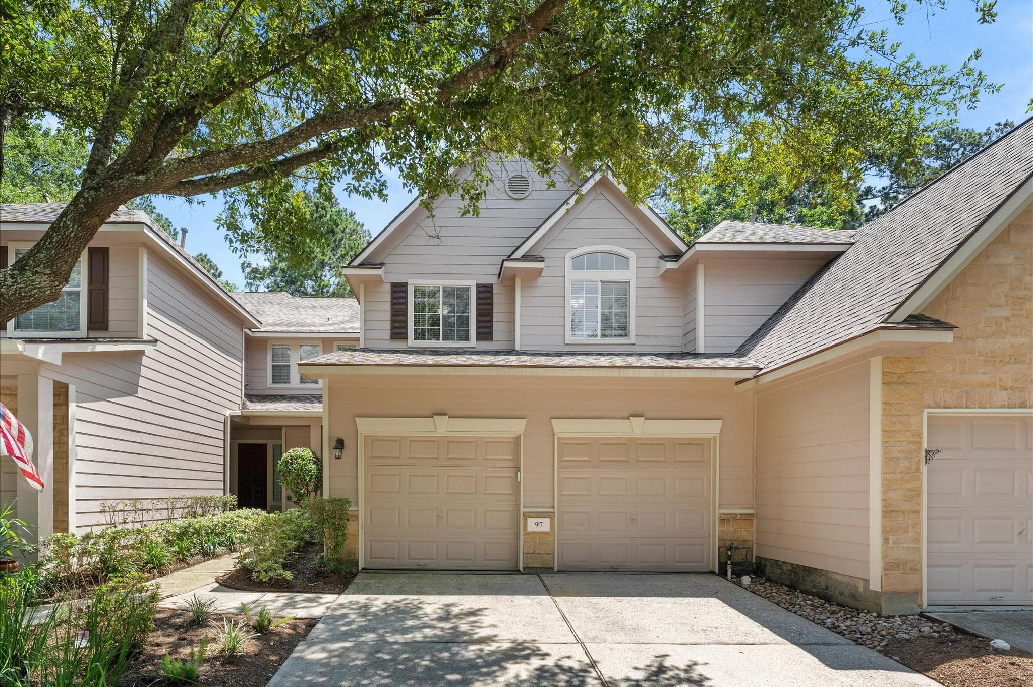 97 E Greenhill Terrace Place Place