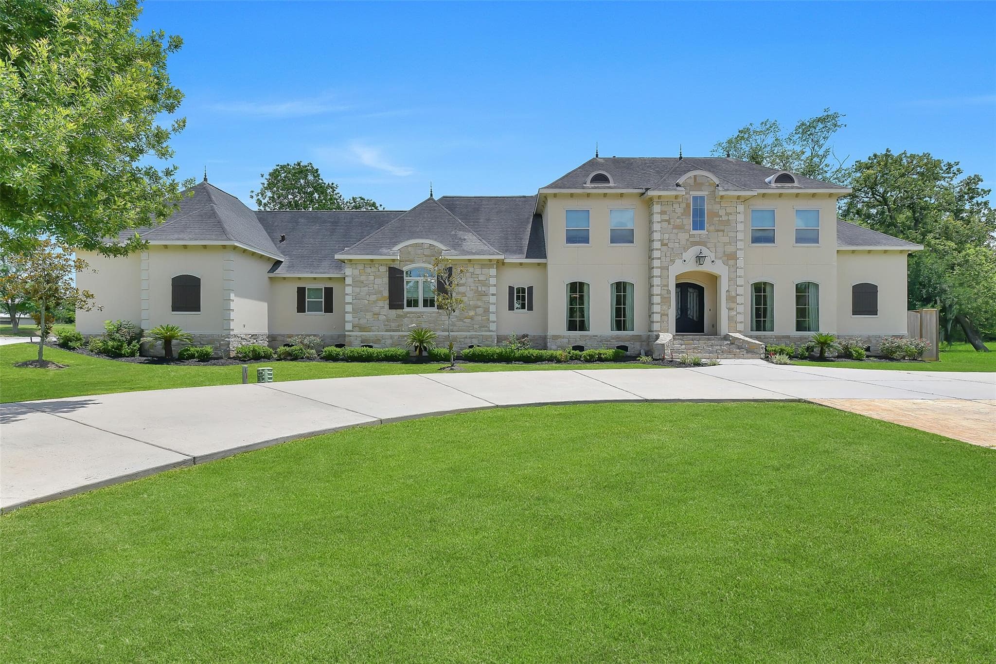 2901 Green Tee Drive