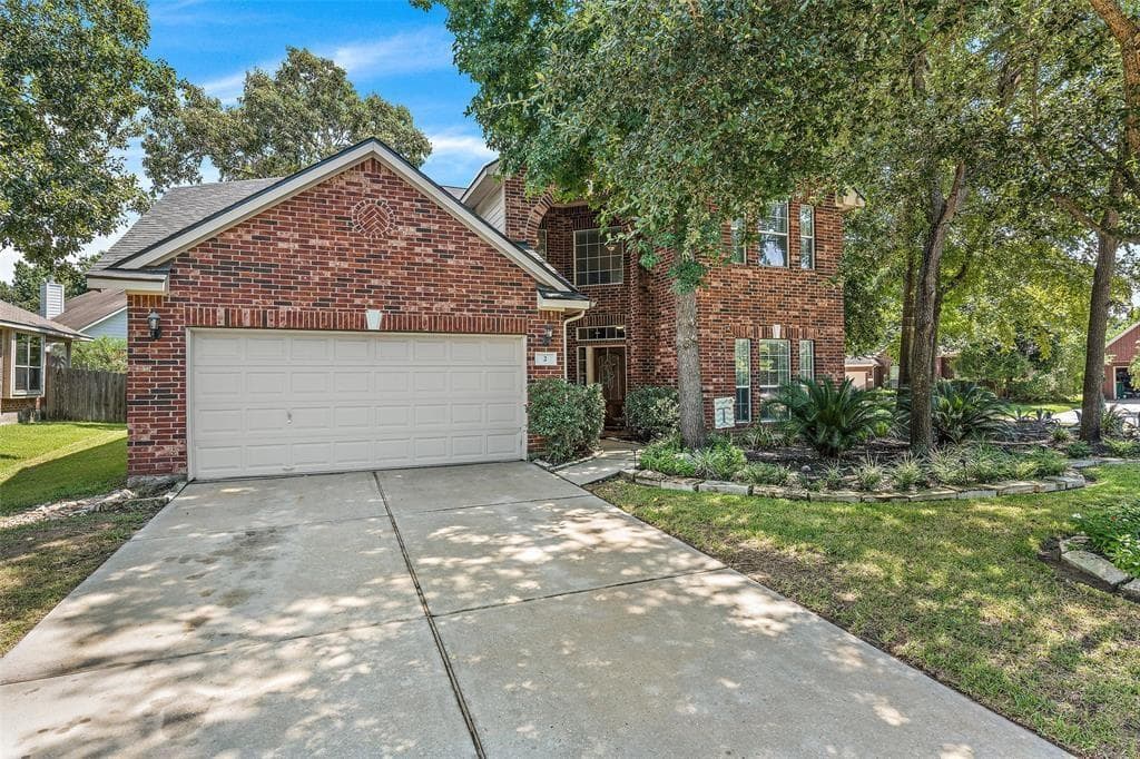 2 Hollow Glen Place