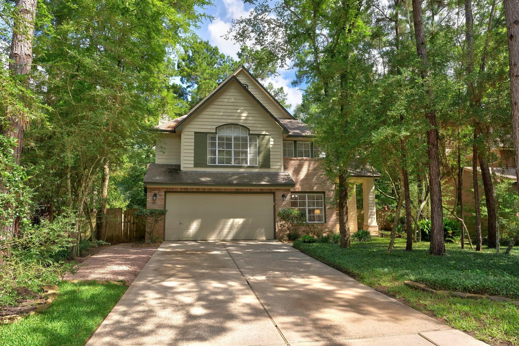 74 E Greywing Circle