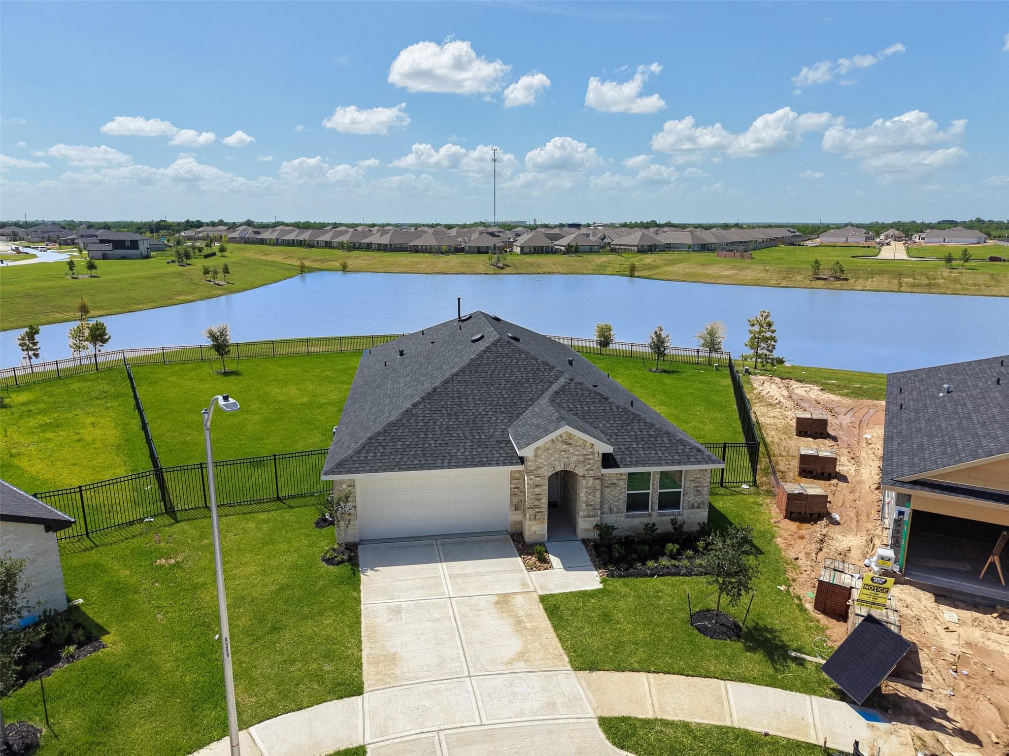 6127 Bella Breeze Dr