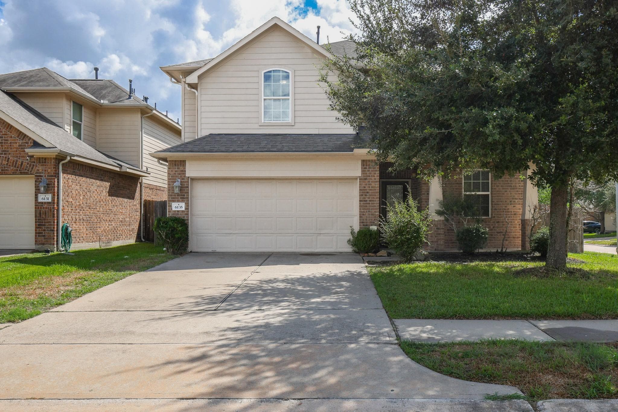 6135 Carver Pines Drive