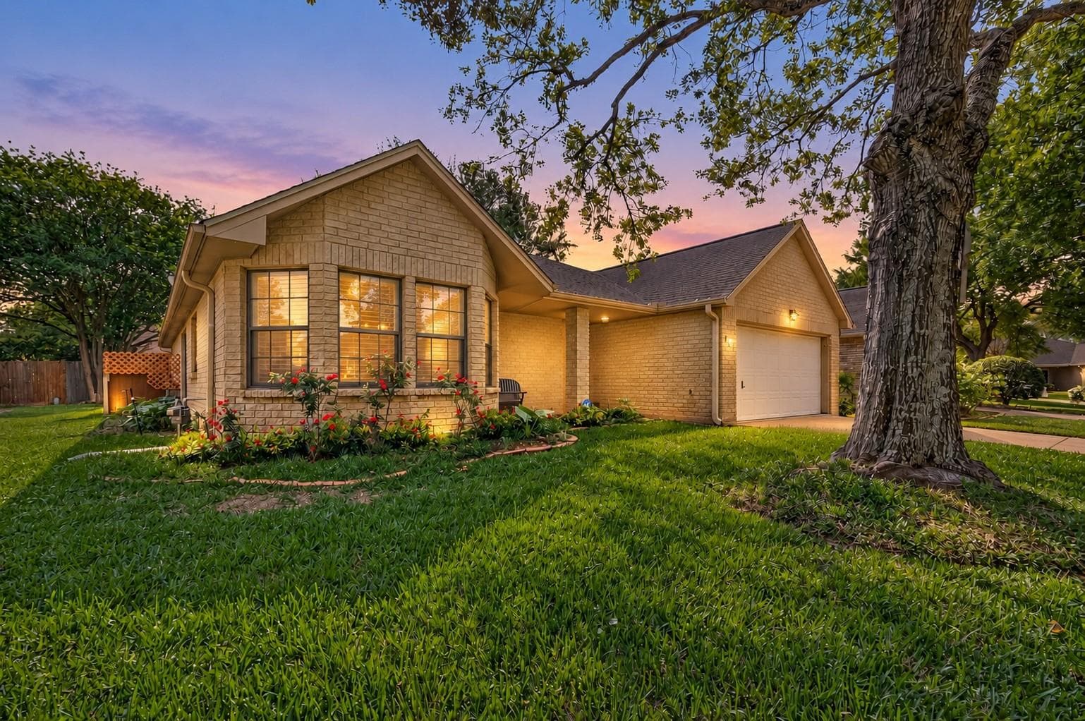 807 Forest Oaks Lane