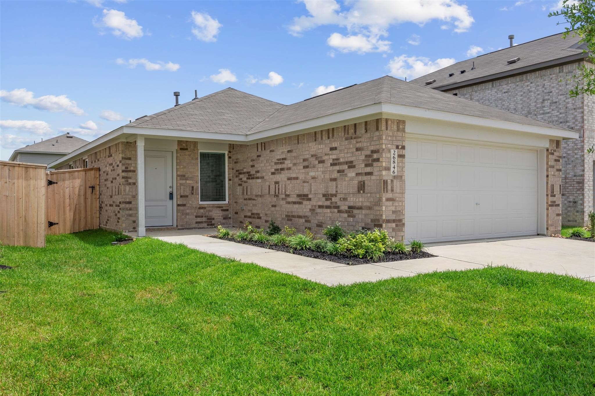 26846 Vanilla Pearls Lane
