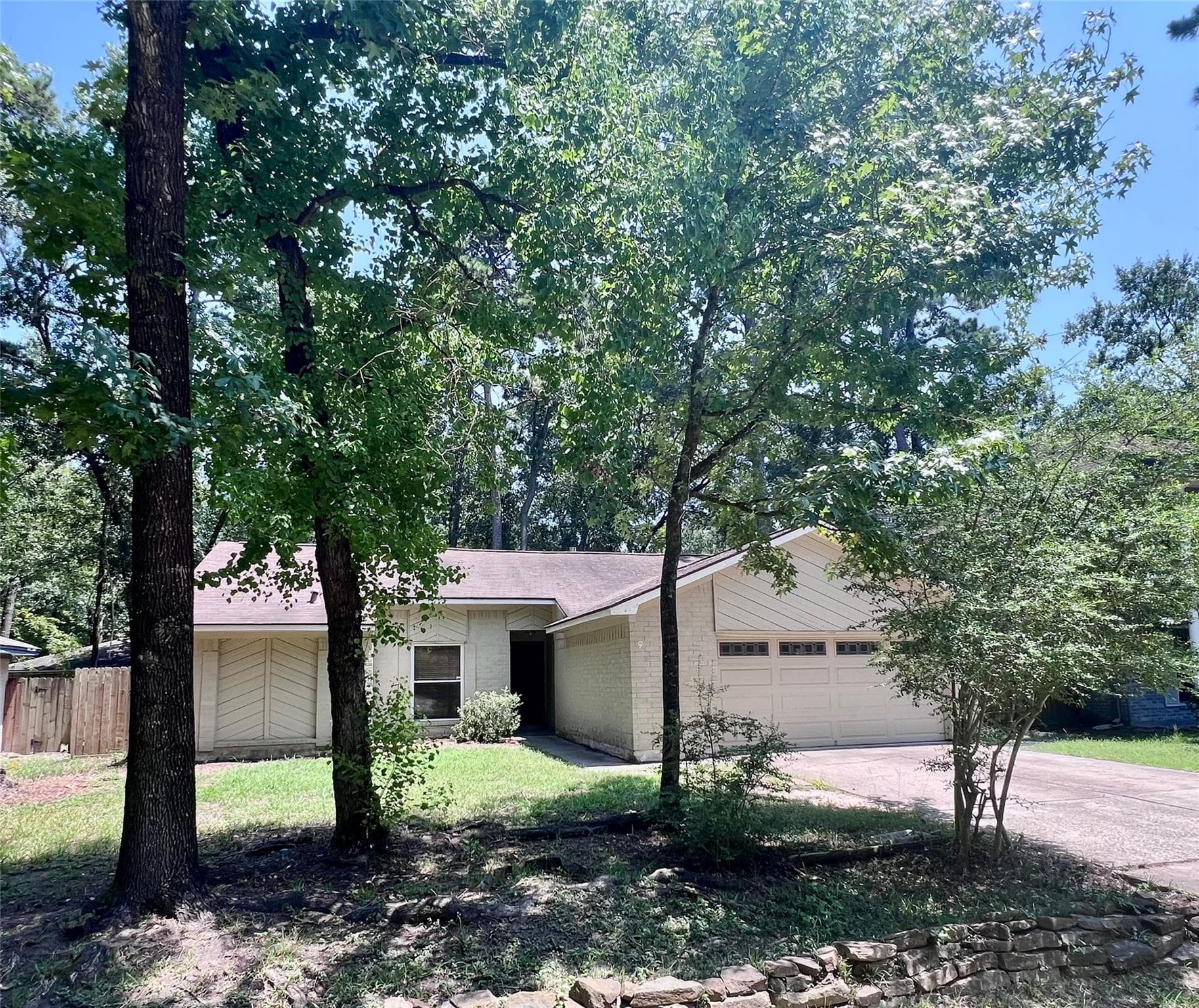 9 N Deerfoot Circle