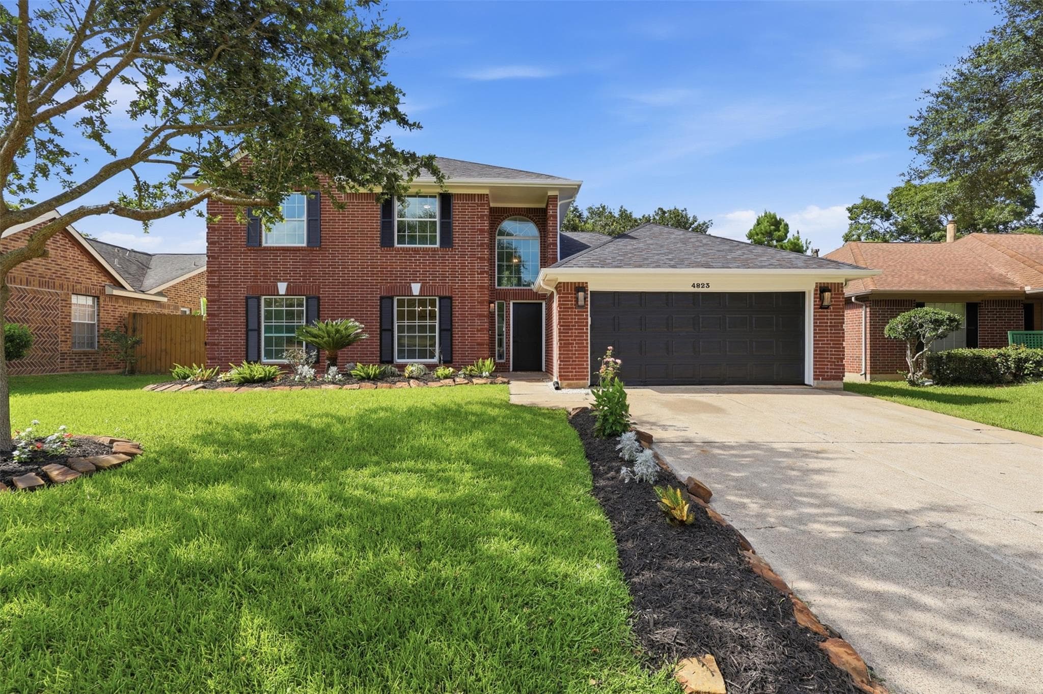 4823 Meadowglen Drive