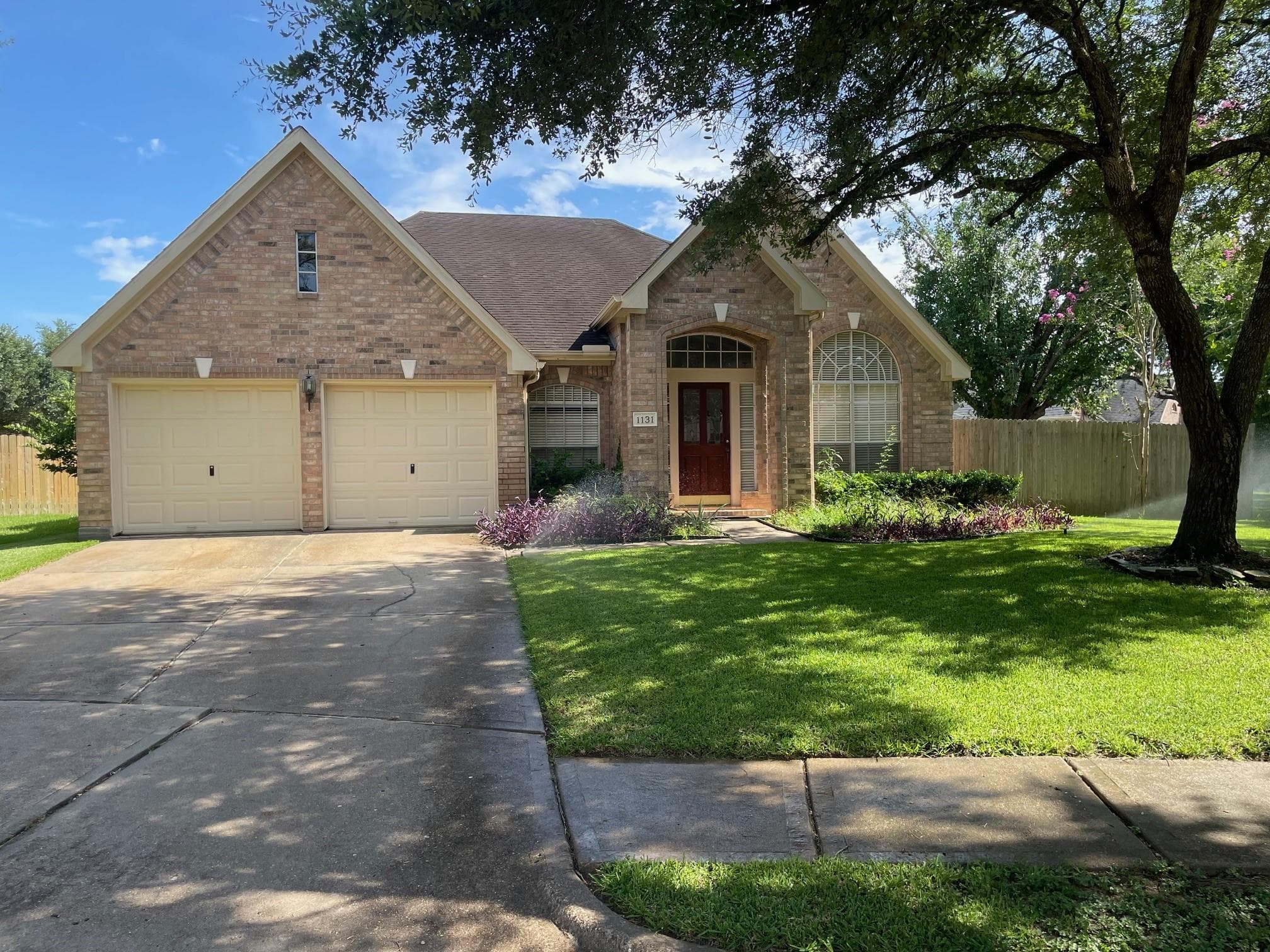 1131 Woodley Bend