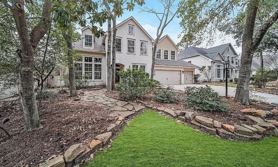 11 Sunspree Place