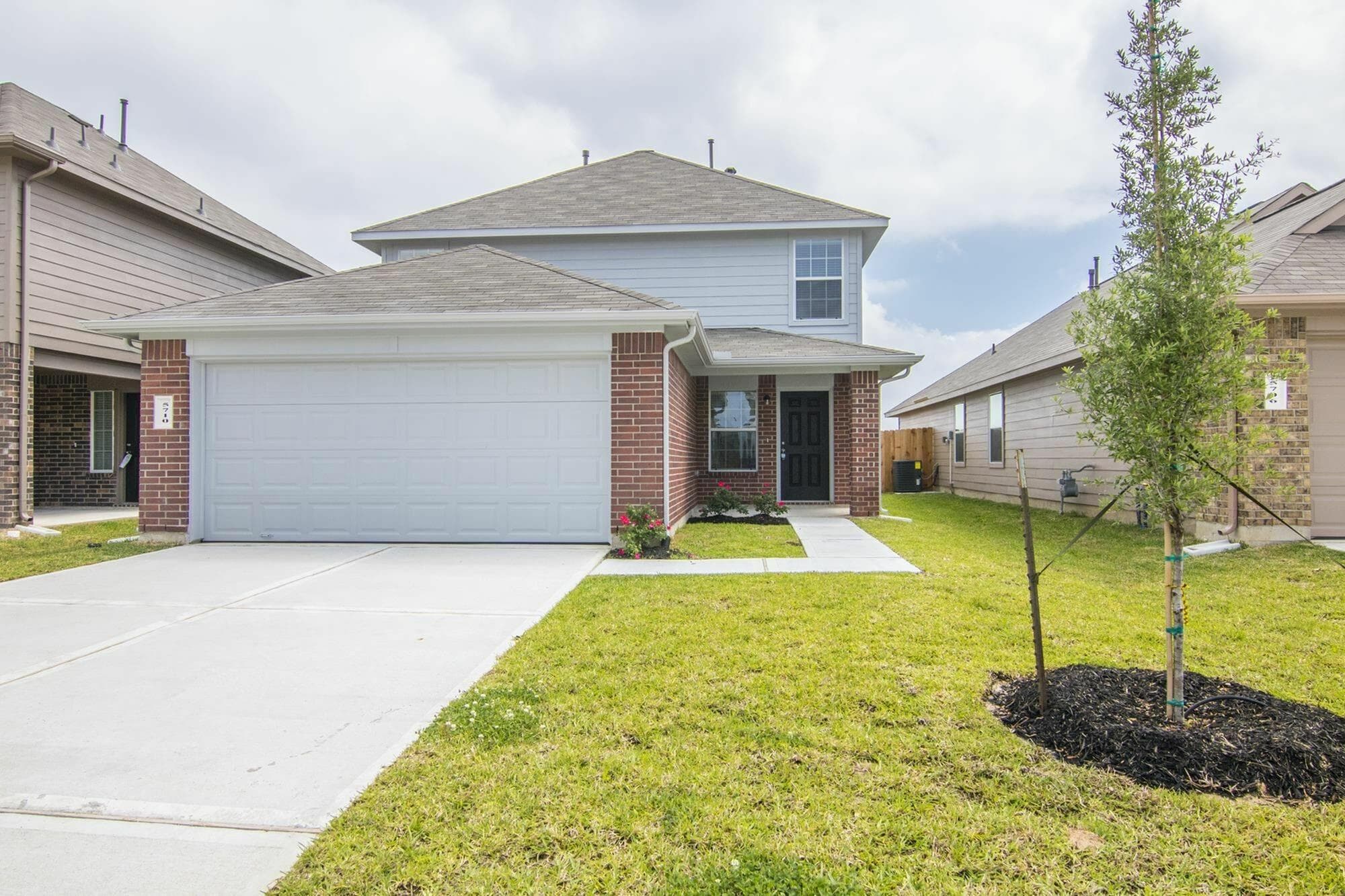 5710 Plantation Forest Drive