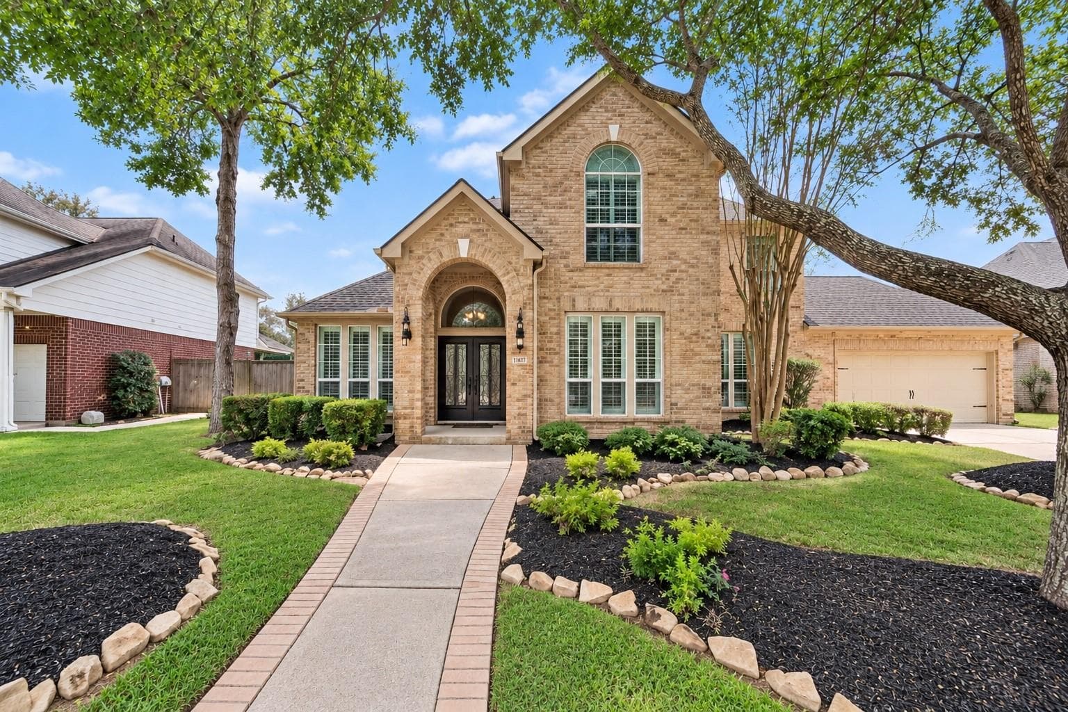 1422 Hillside Forest Drive