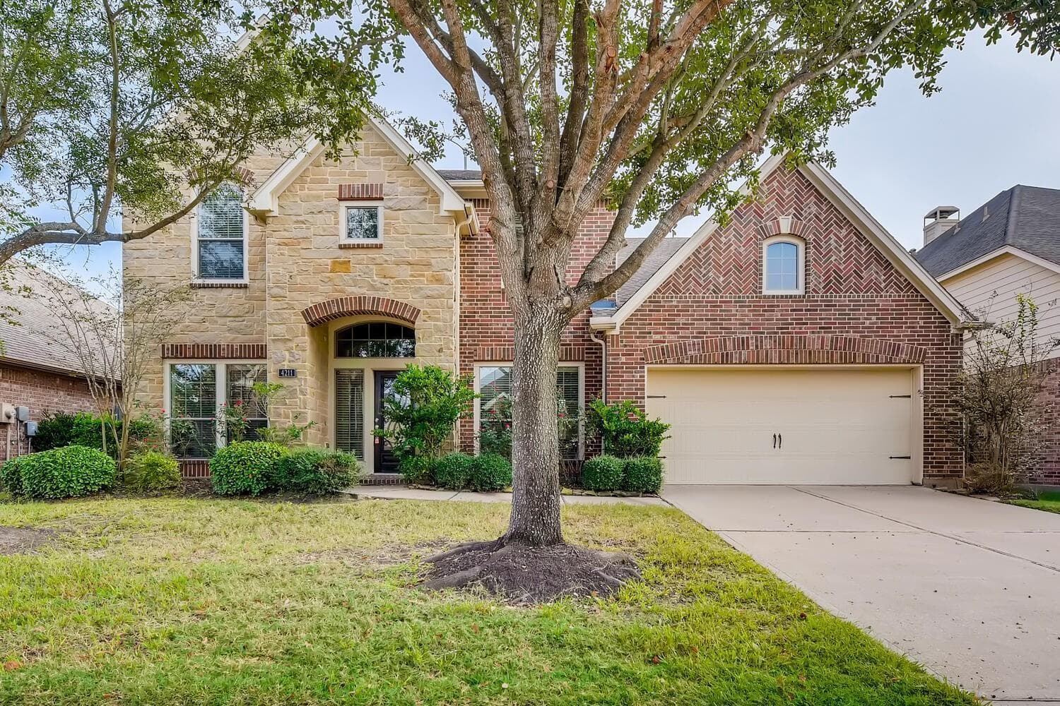 4211 Middleoak Grove Lane