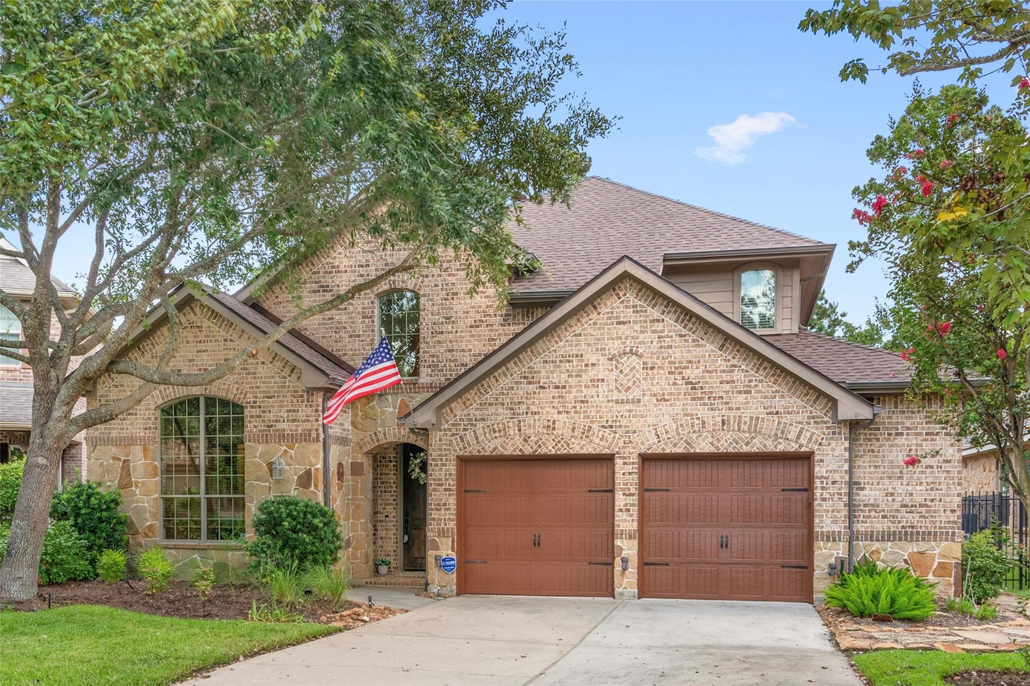 6 Sheephorn Court