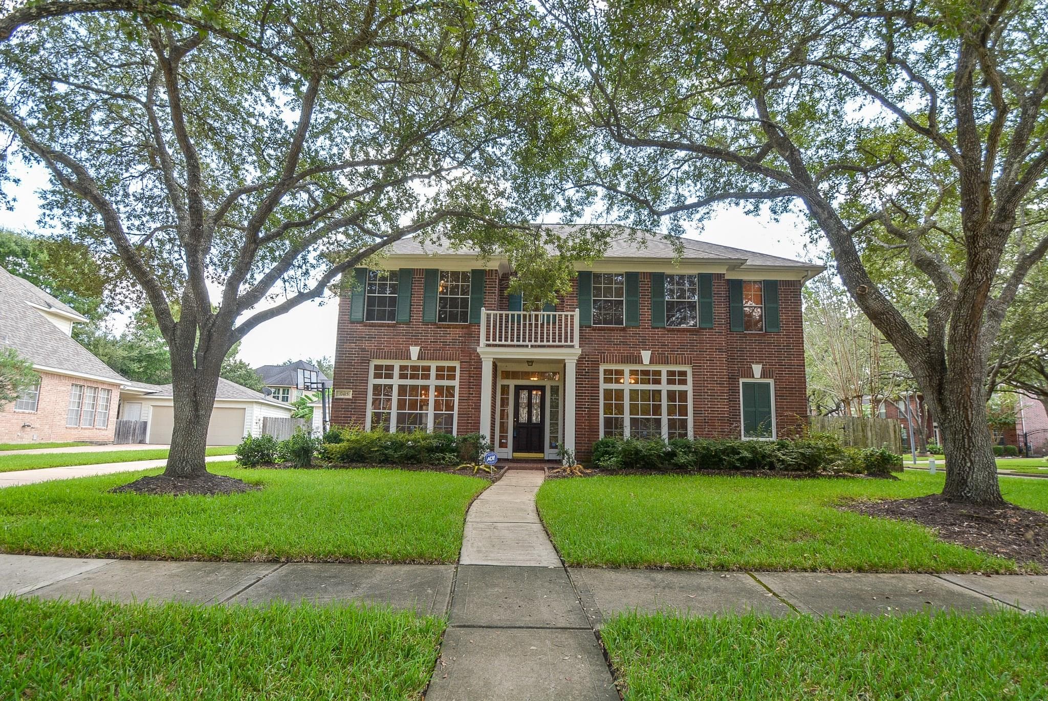 17415 Fountainview Circle