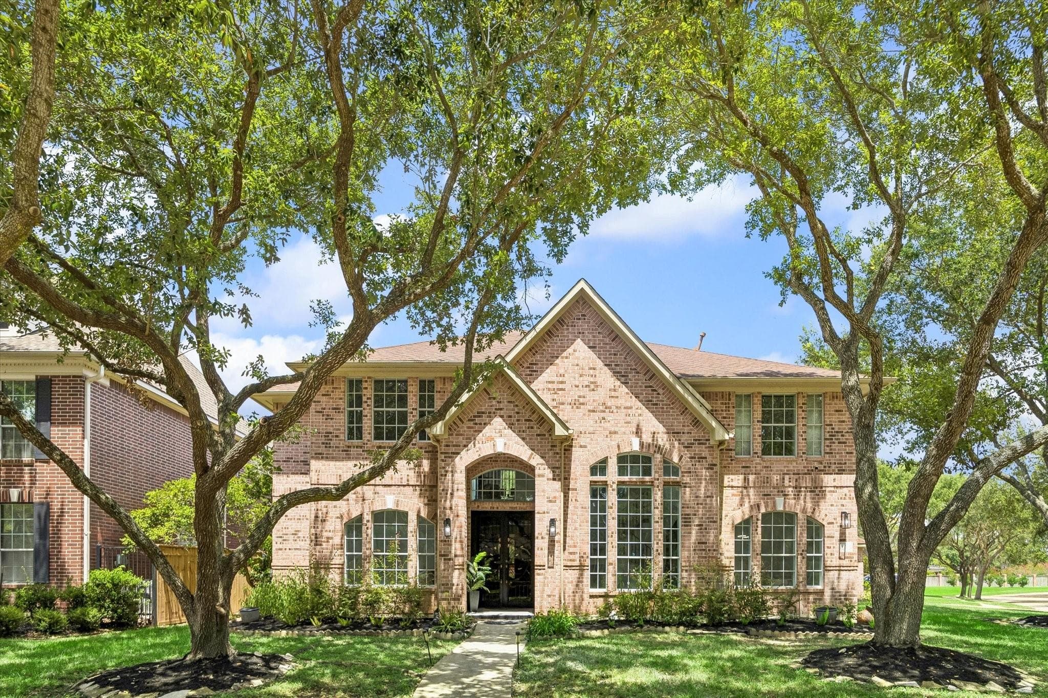 39 Oakmere Place