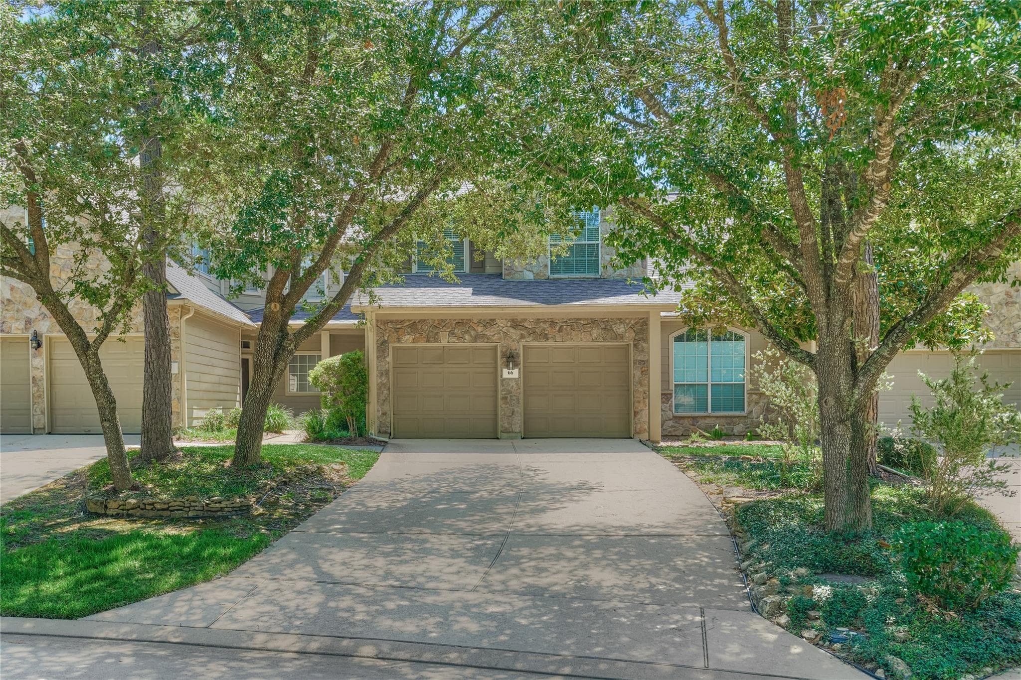66 Valley Oaks Circle