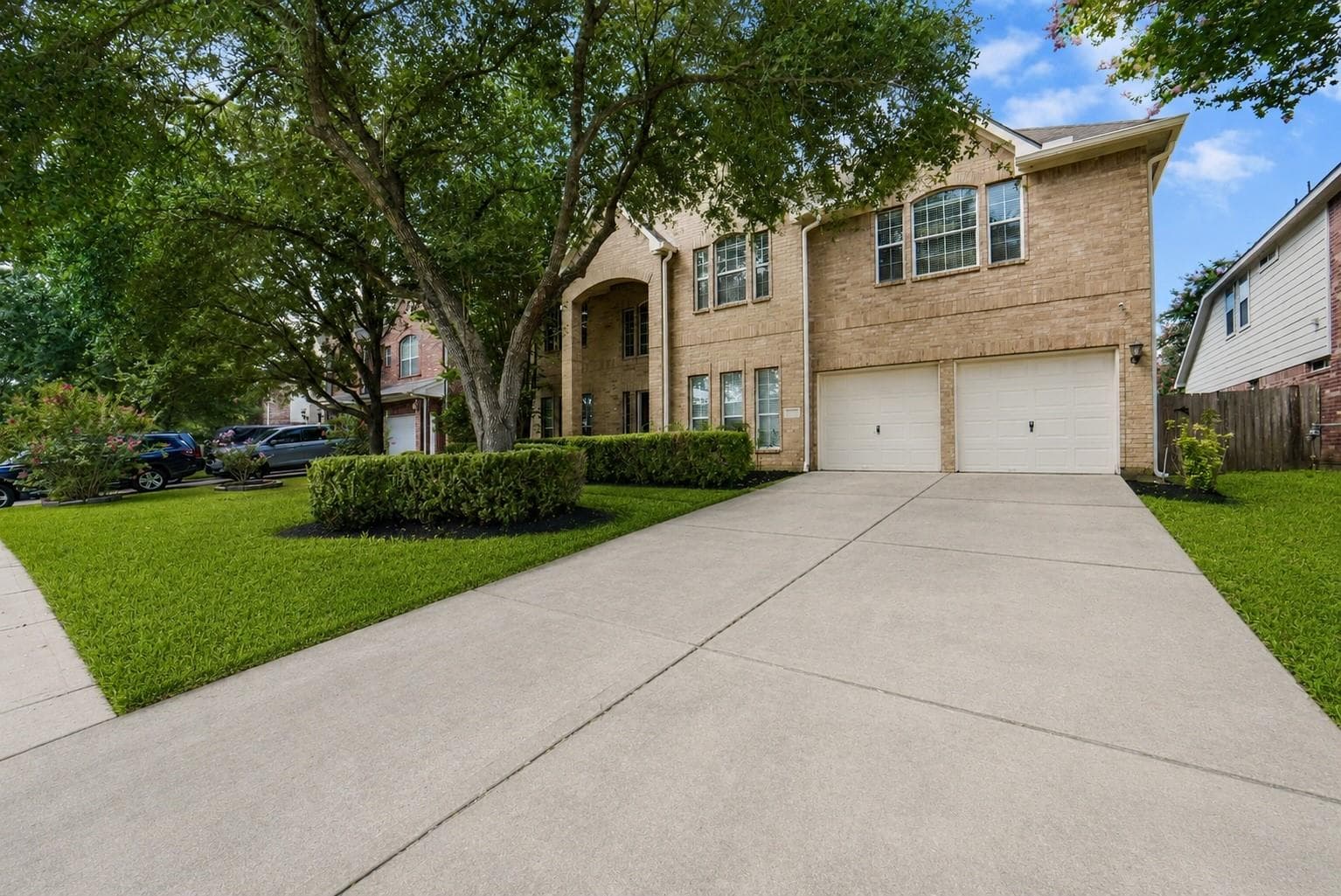 2414 Falcon Knoll Ln