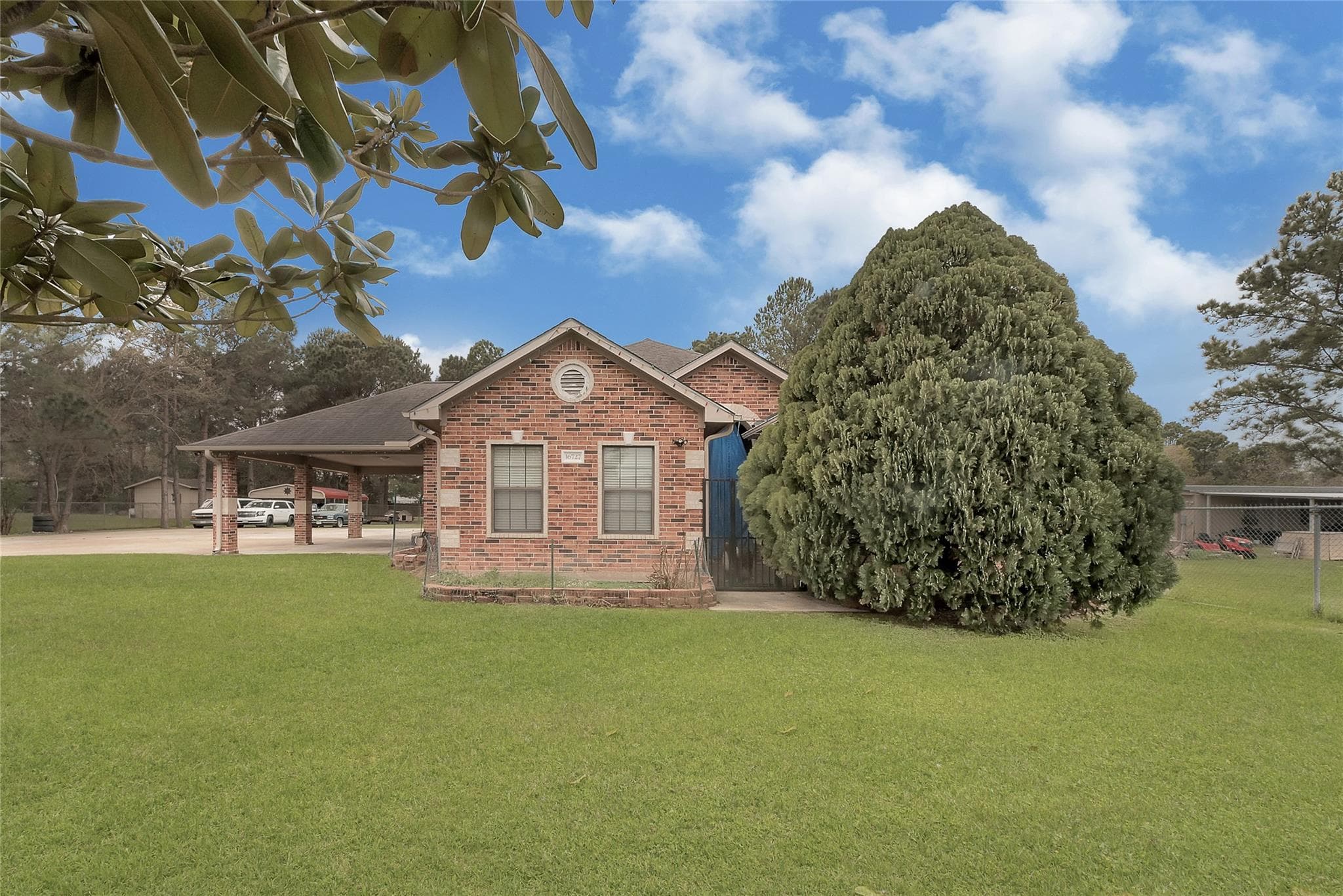 16727 E Longwood Meadows