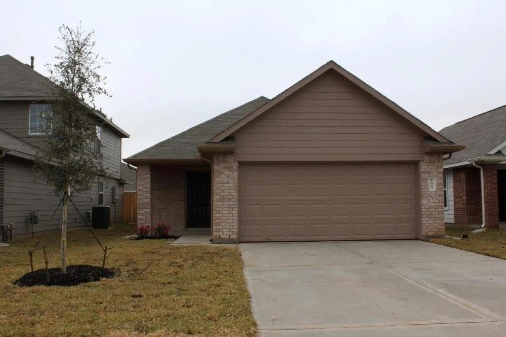 5627 Plantation Forest Drive