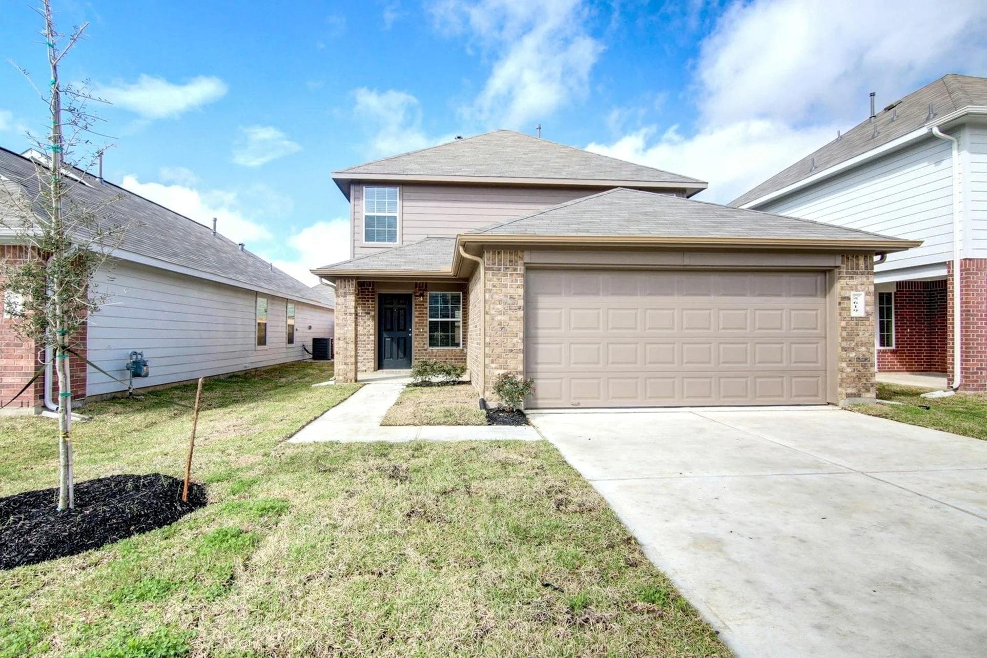 5619 Latta Plantation Drive