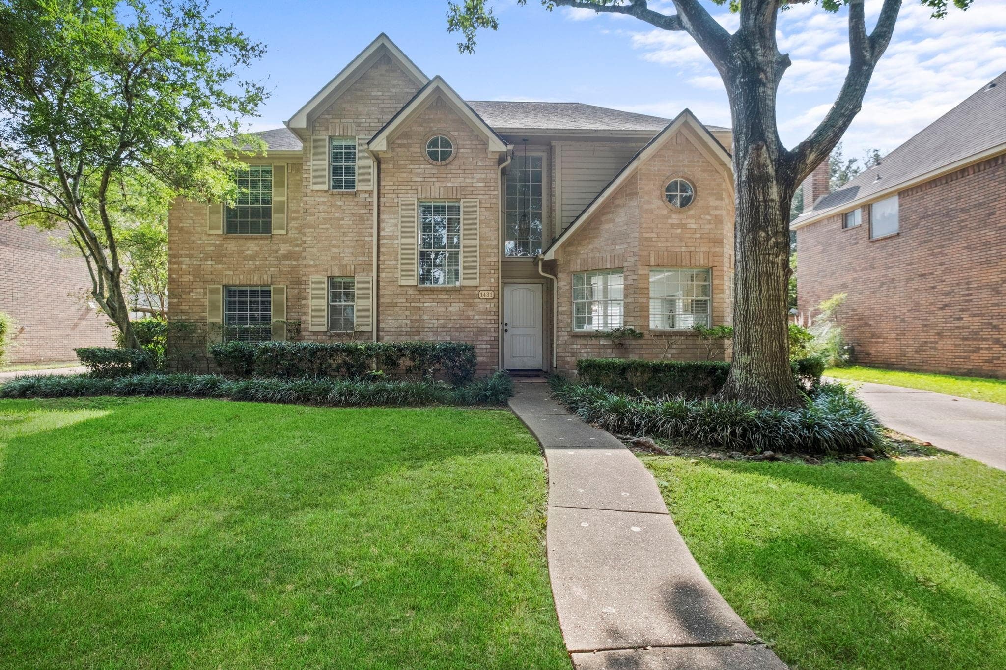 1431 N Medio River Circle