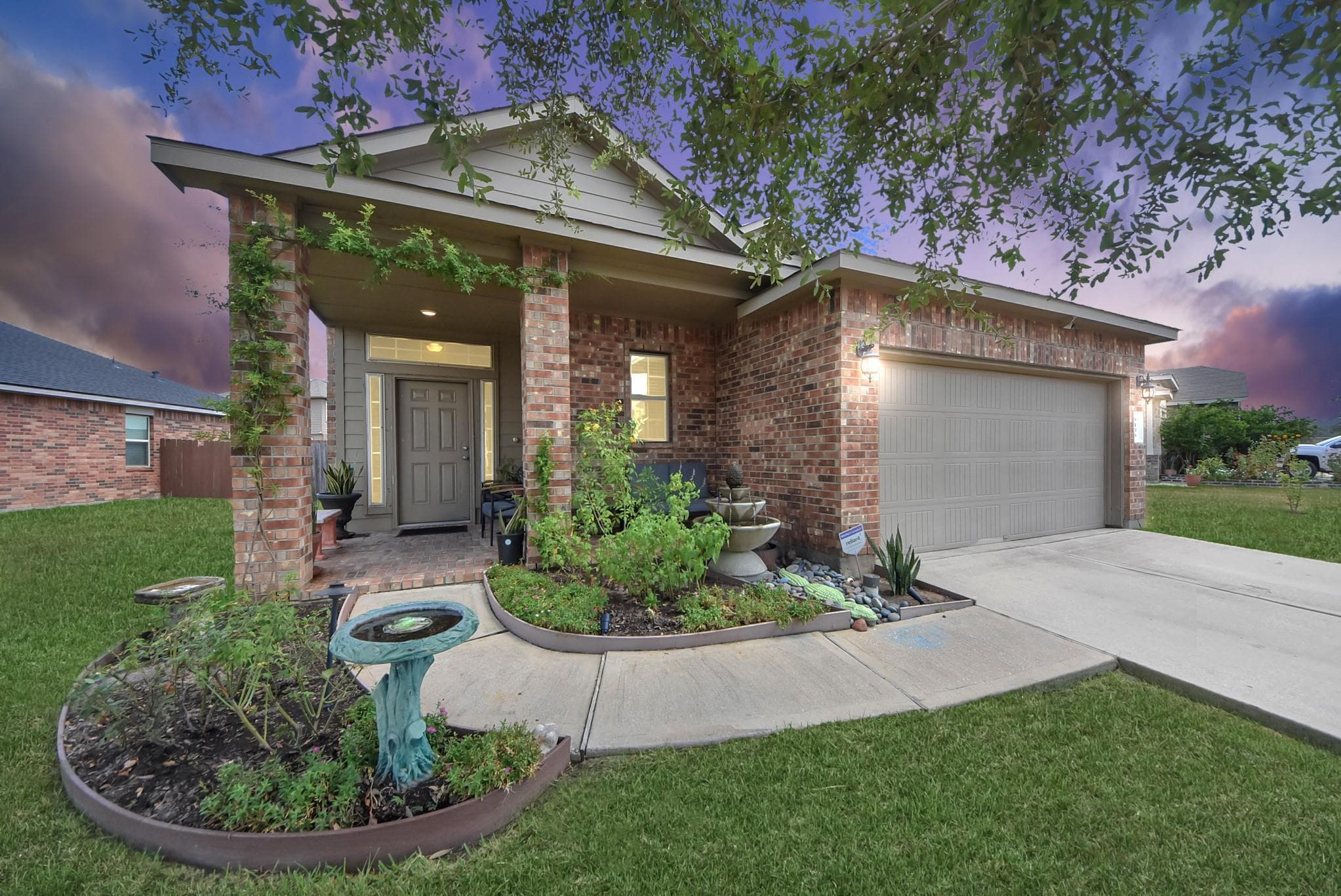 5106 Royal Jasmine Place