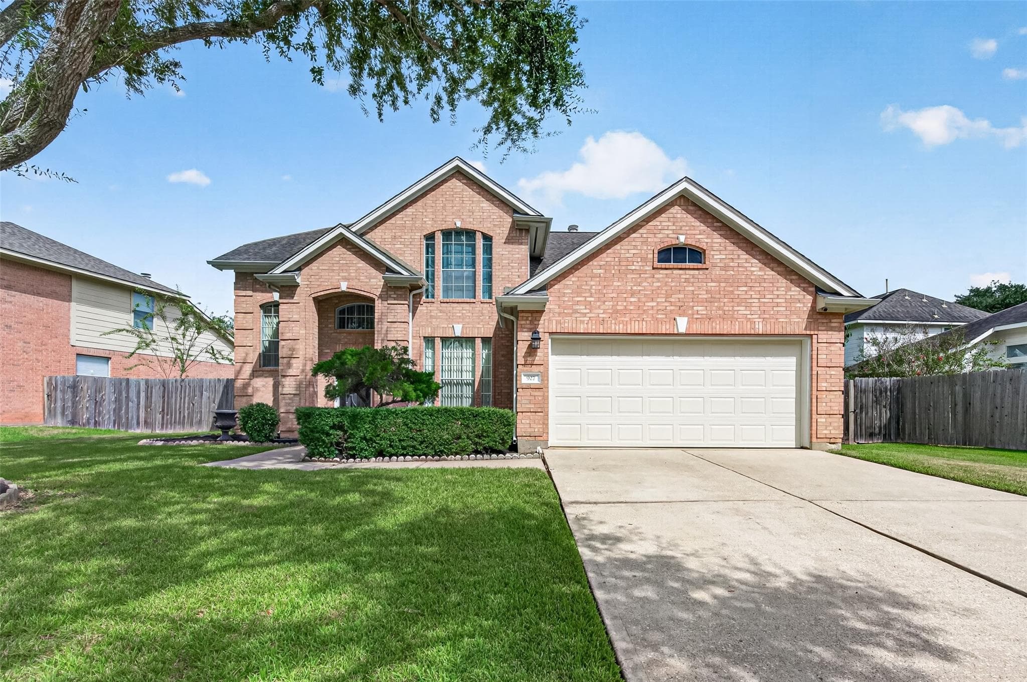 927 Presley Way