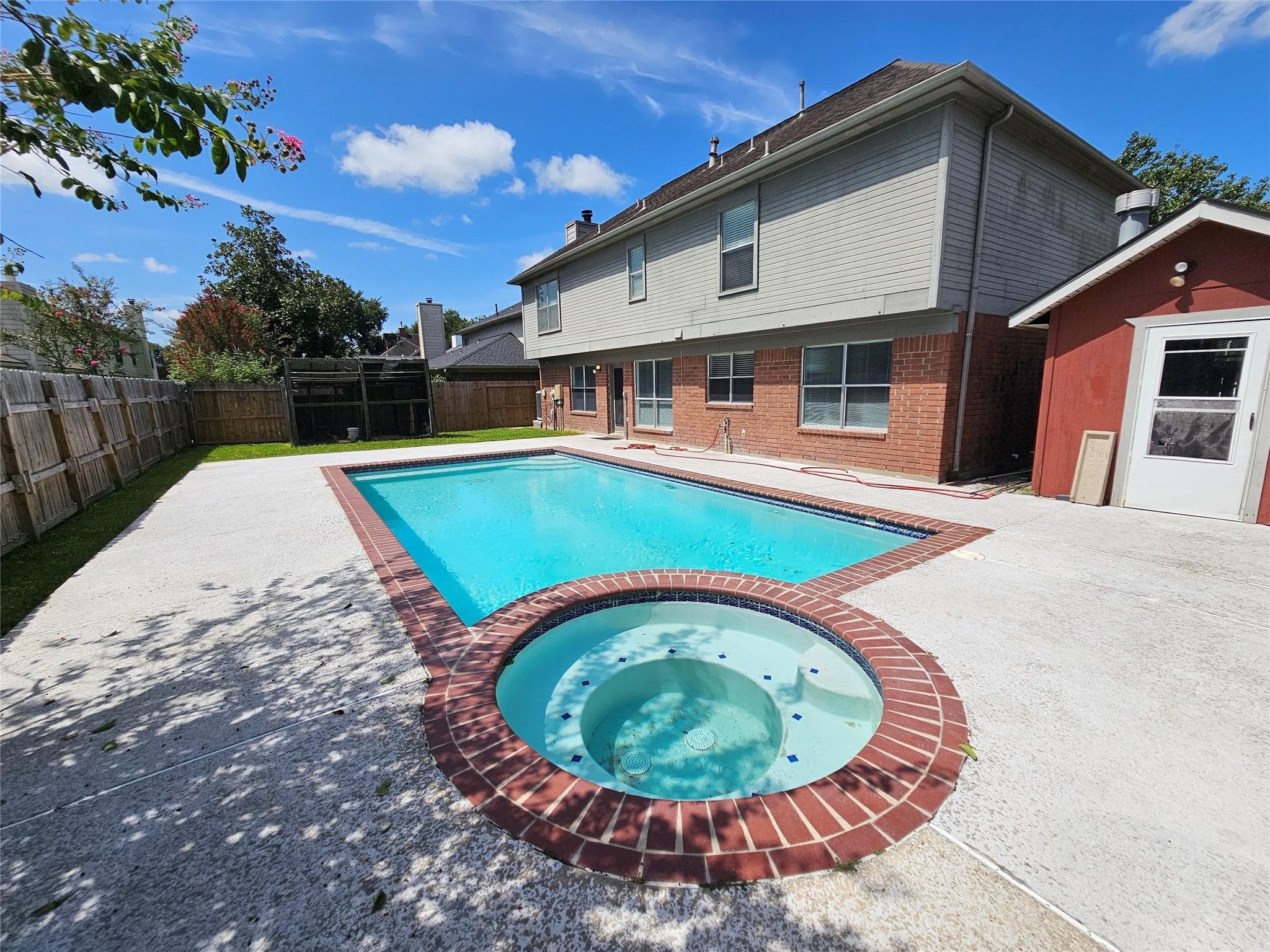 3901 Spring Garden Drive