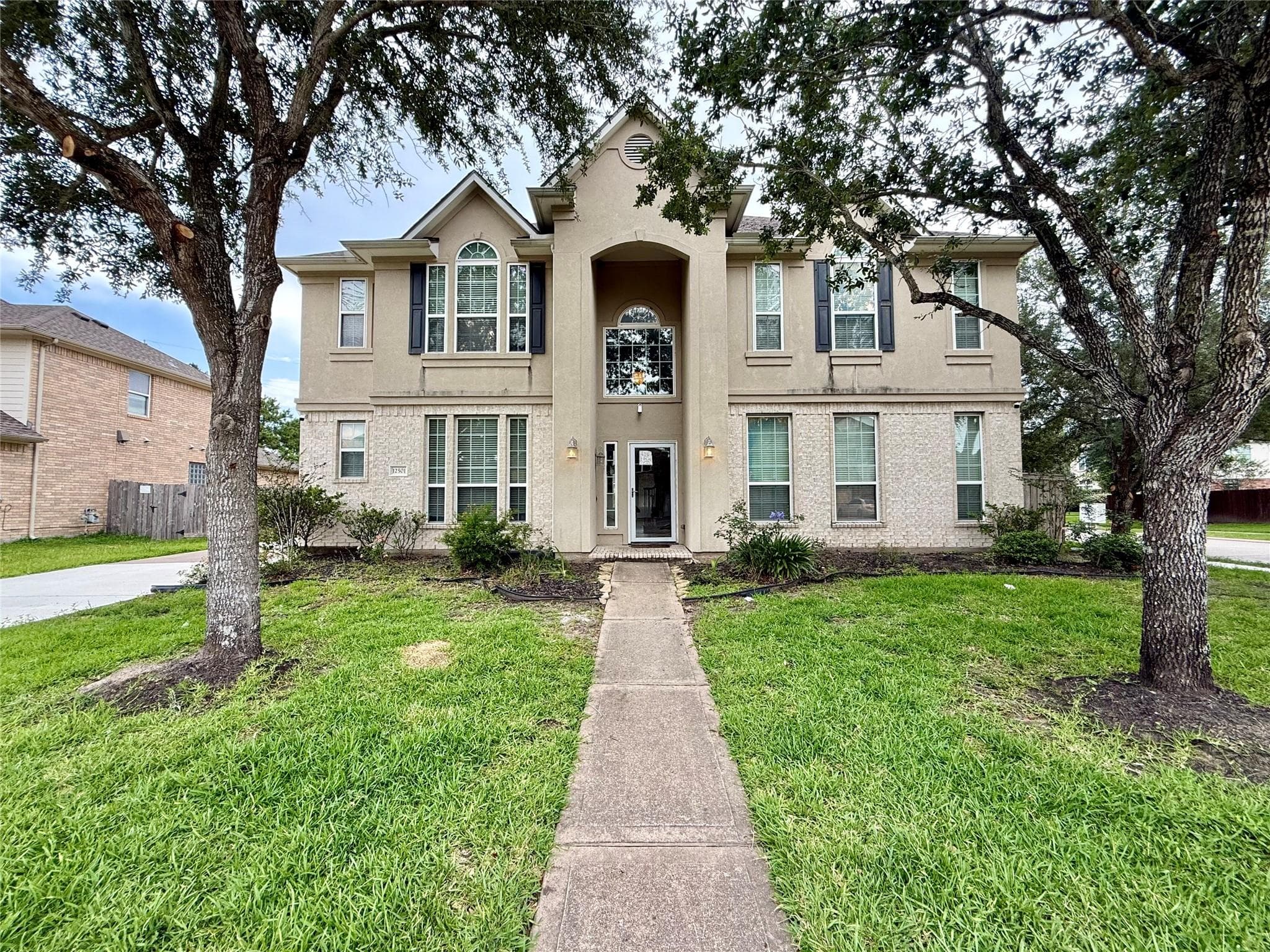 12501 Peppercreek Ln
