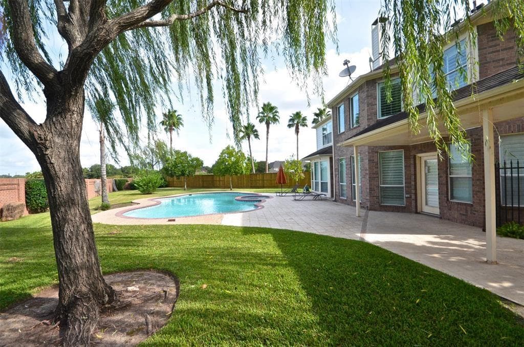 5802 Sage River Court