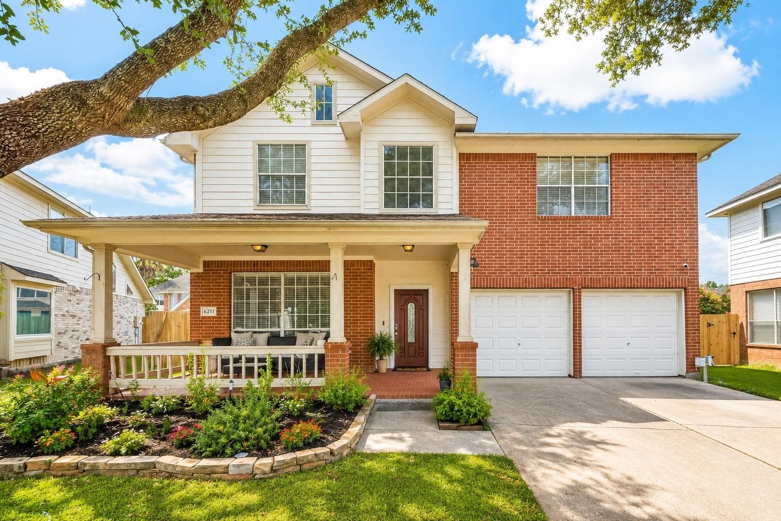 6211 Piedra Negras Court