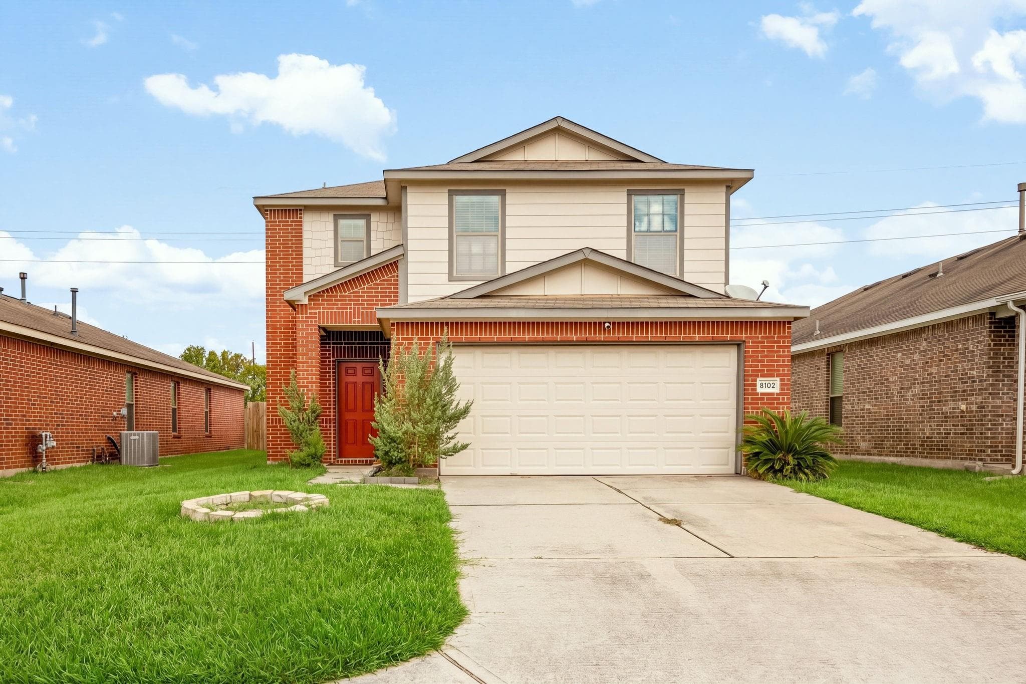 8102 Yaupon View Drive